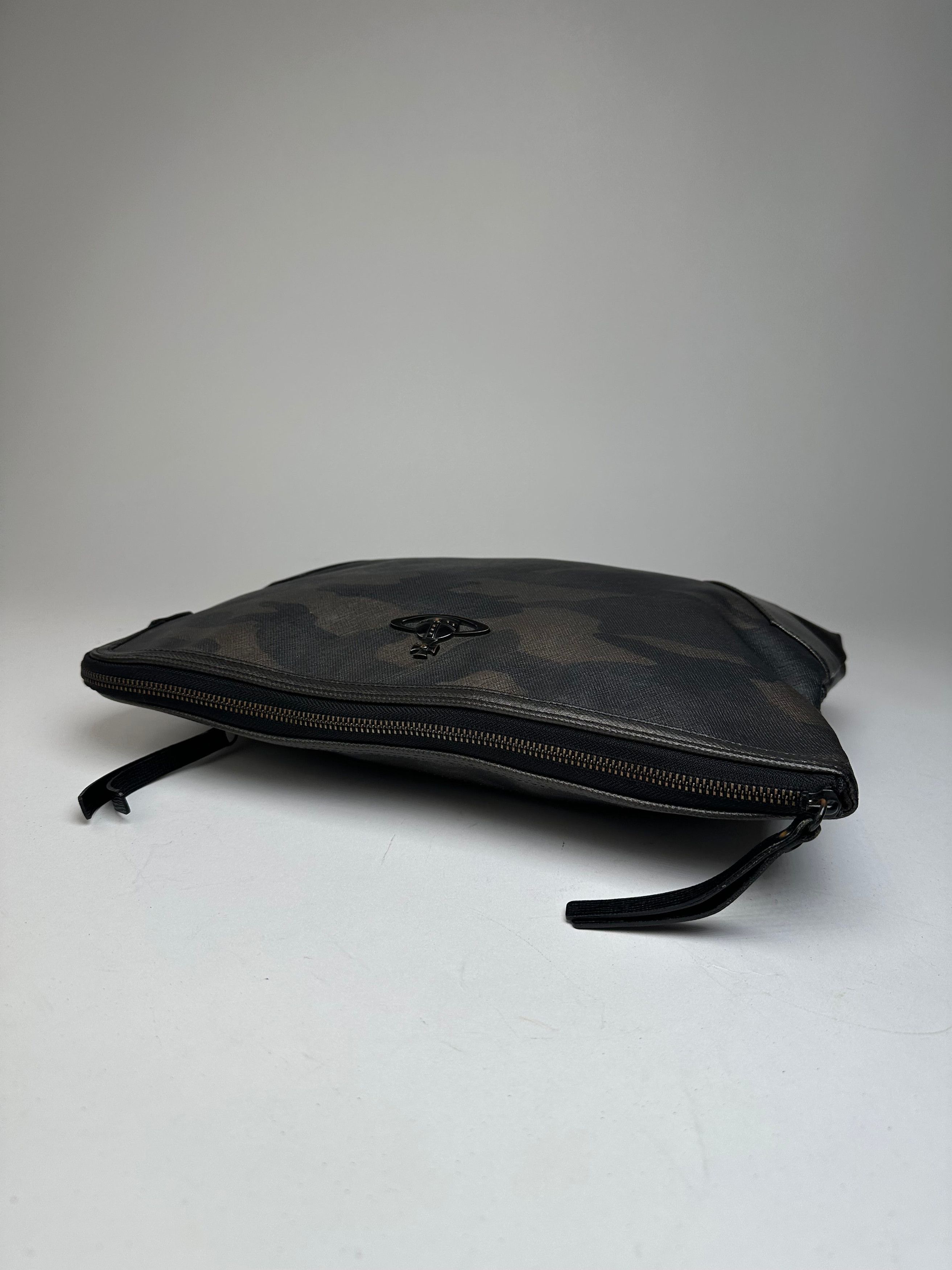 Vivienne Westwood Vintage Camouflage Leather Clutch / Belt Bah Khaki / Grey / Size ONE SIZE - 8 Thumbnail