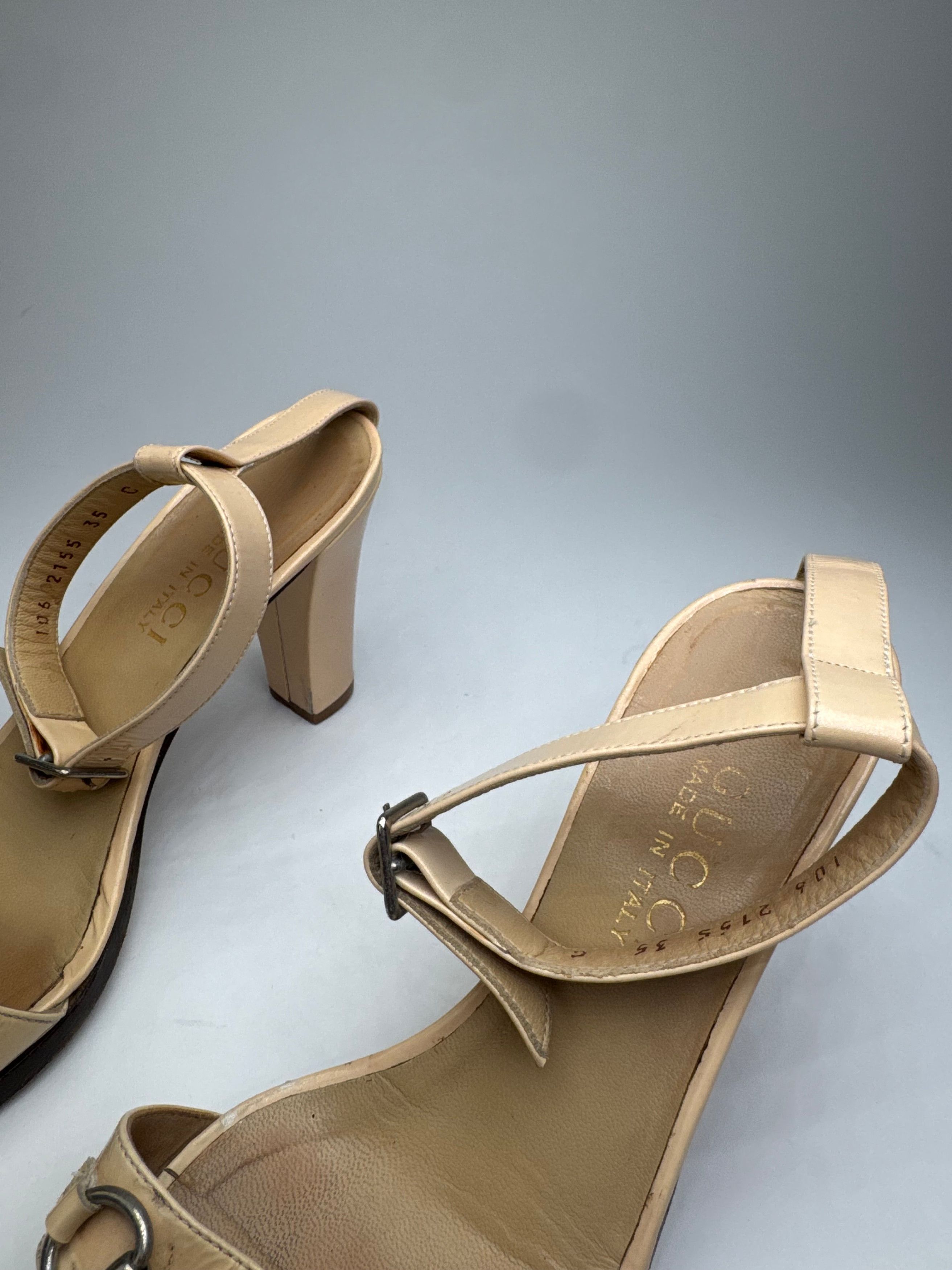 Gucci Vintage Leather Horsebit Pumps Beige EU35C Size US 4 / IT 34 - 6 Thumbnail
