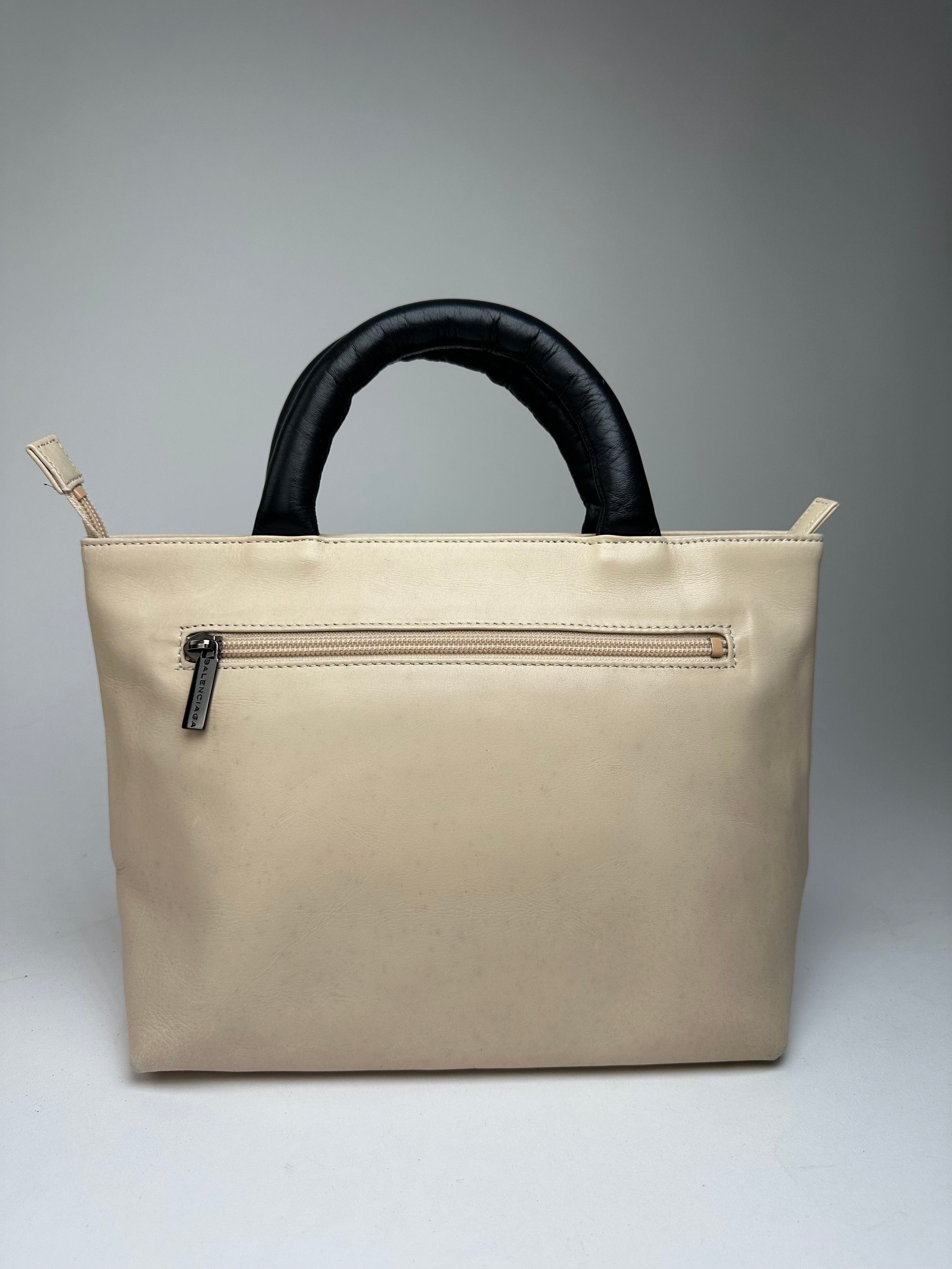 Balenciaga Vintage Leather Handbag Beige Black Size ONE SIZE - 2 Thumbnail