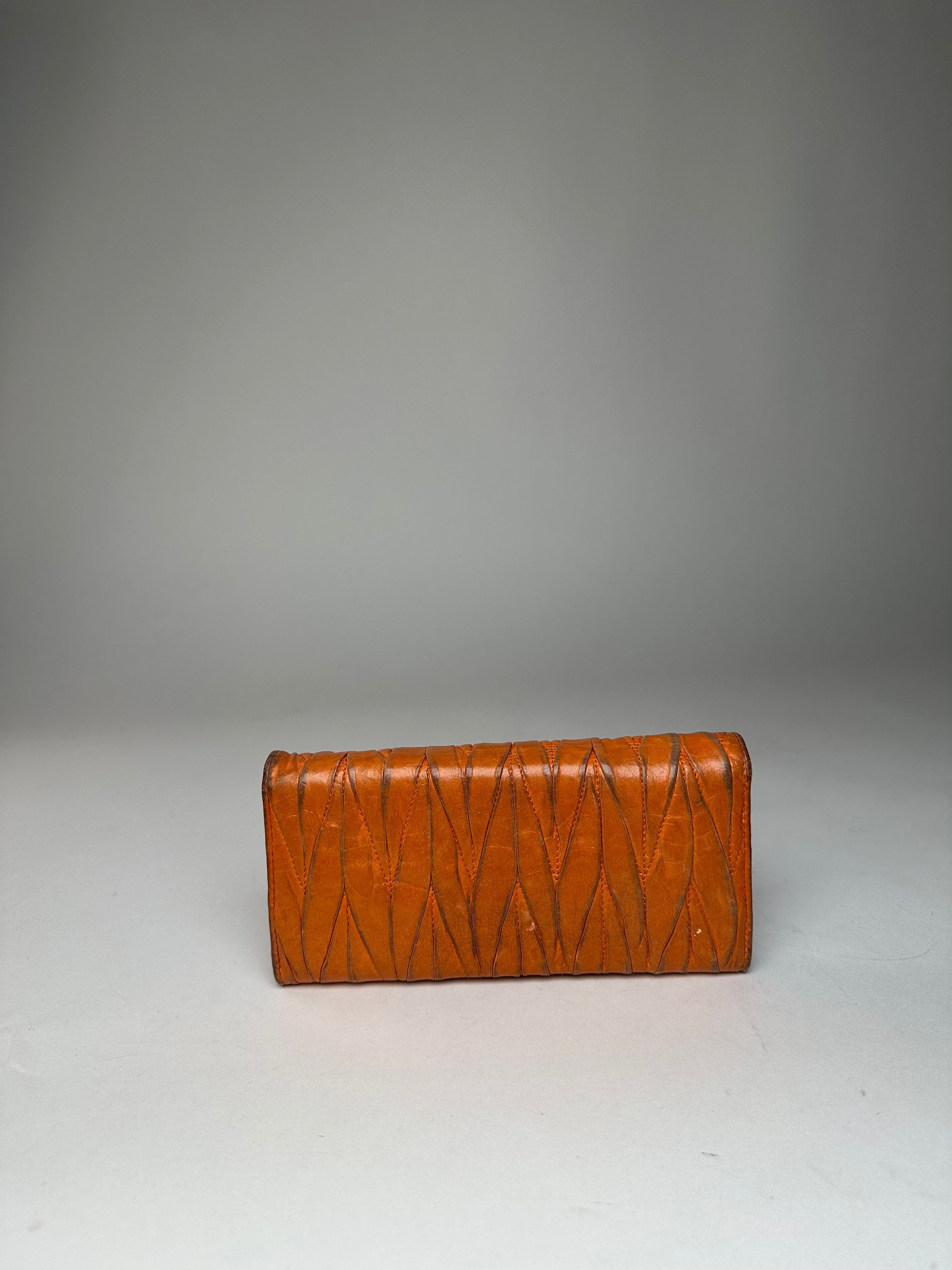 Miu Miu Vintage Metallasse Leather Wallet Long Orange Size ONE SIZE - 2 Thumbnail