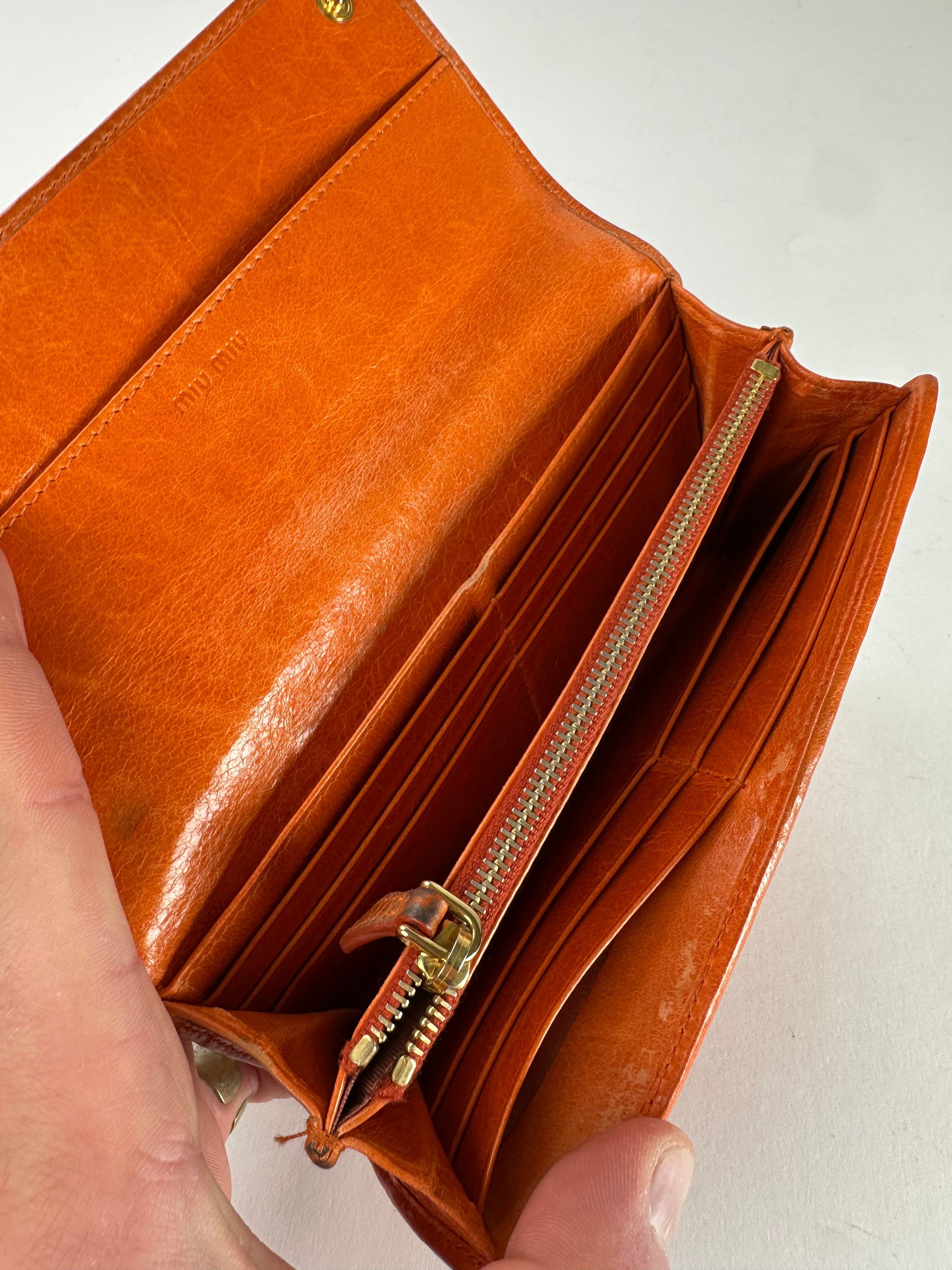 Miu Miu Vintage Metallasse Leather Wallet Long Orange Size ONE SIZE - 7 Thumbnail