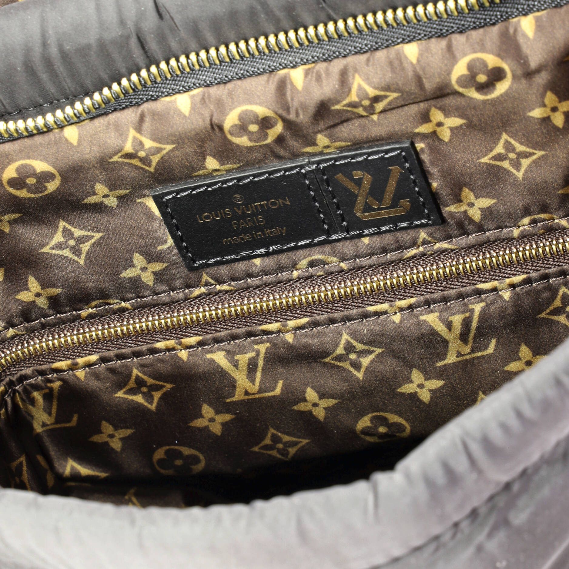 Louis Vuitton Pillow Backpack Size ONE SIZE - 6 Thumbnail