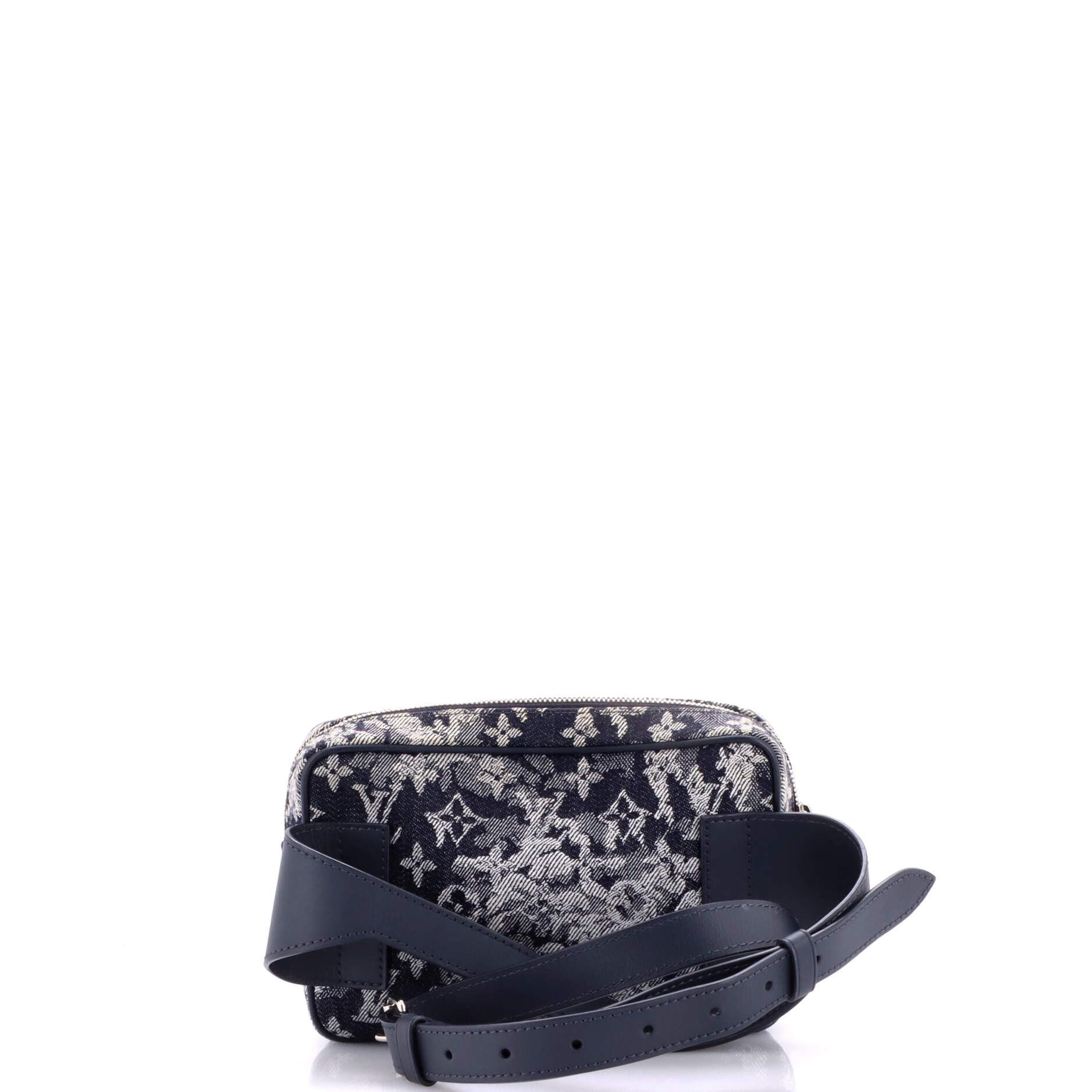 Louis Vuitton Outdoor BumBag Size ONE SIZE - 3 Thumbnail