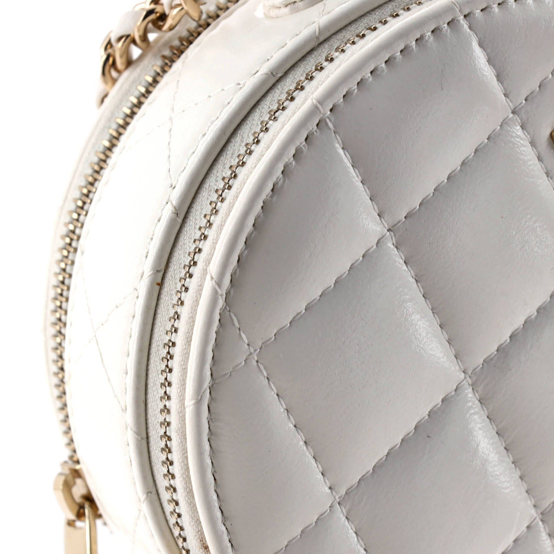 Chanel Handle with Care Round Vanity Case with Chain Size ONE SIZE - 6 Thumbnail