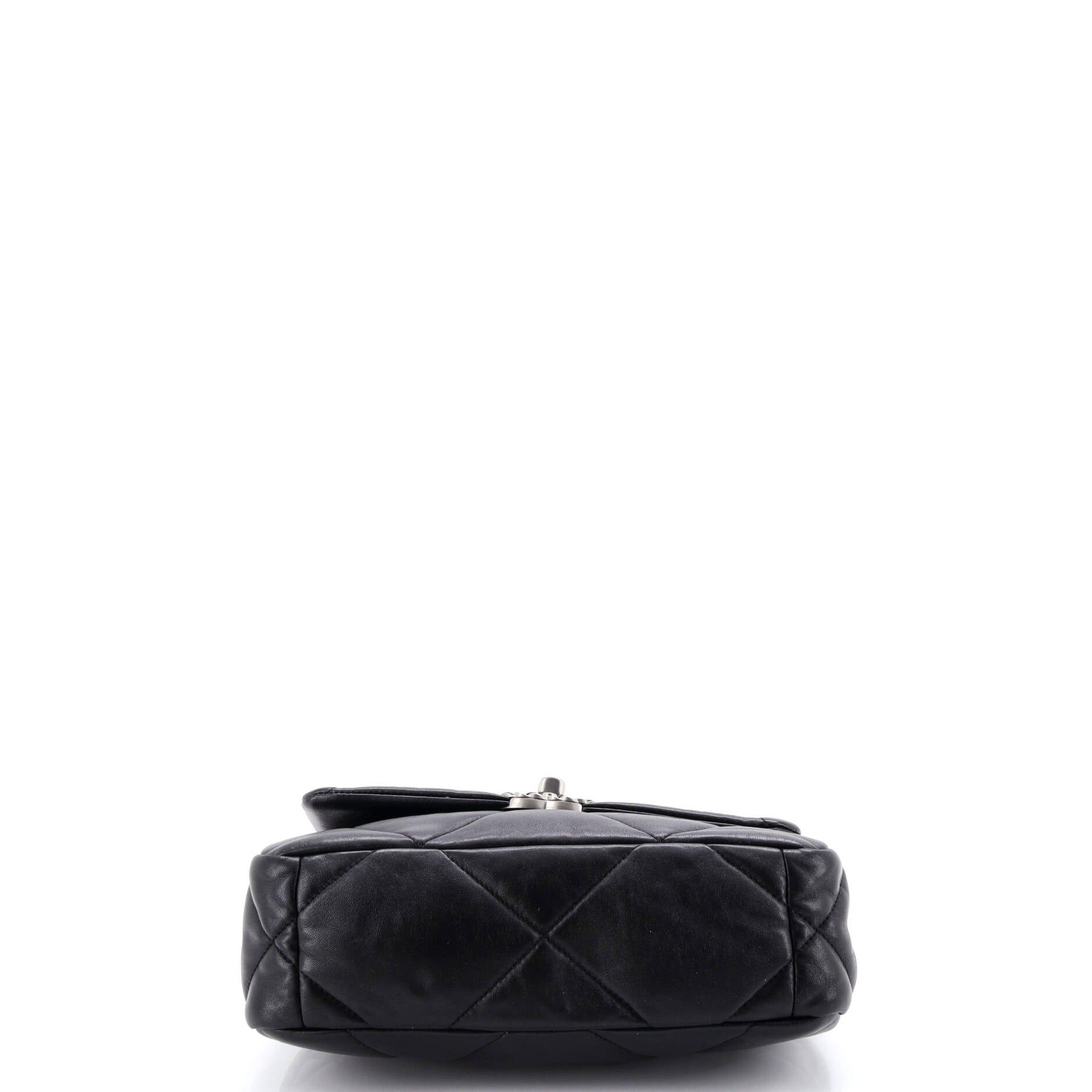 Chanel 19 Flap Bag Size ONE SIZE - 4 Thumbnail