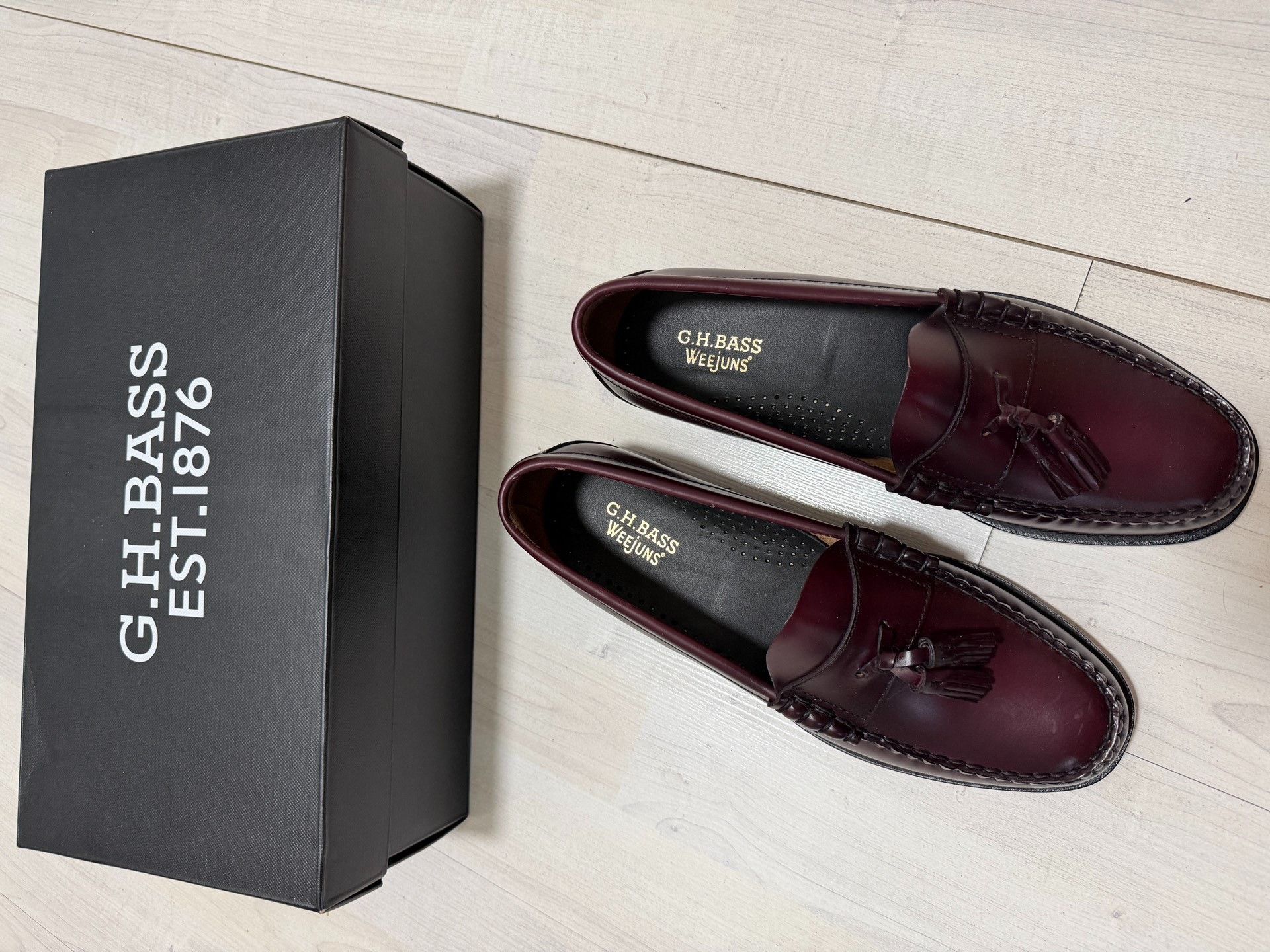 G.H. Bass & Co. G.H. Bass Men's Weejuns Larson Tassel Loafers Size US 8 / EU 41 - 3 Thumbnail