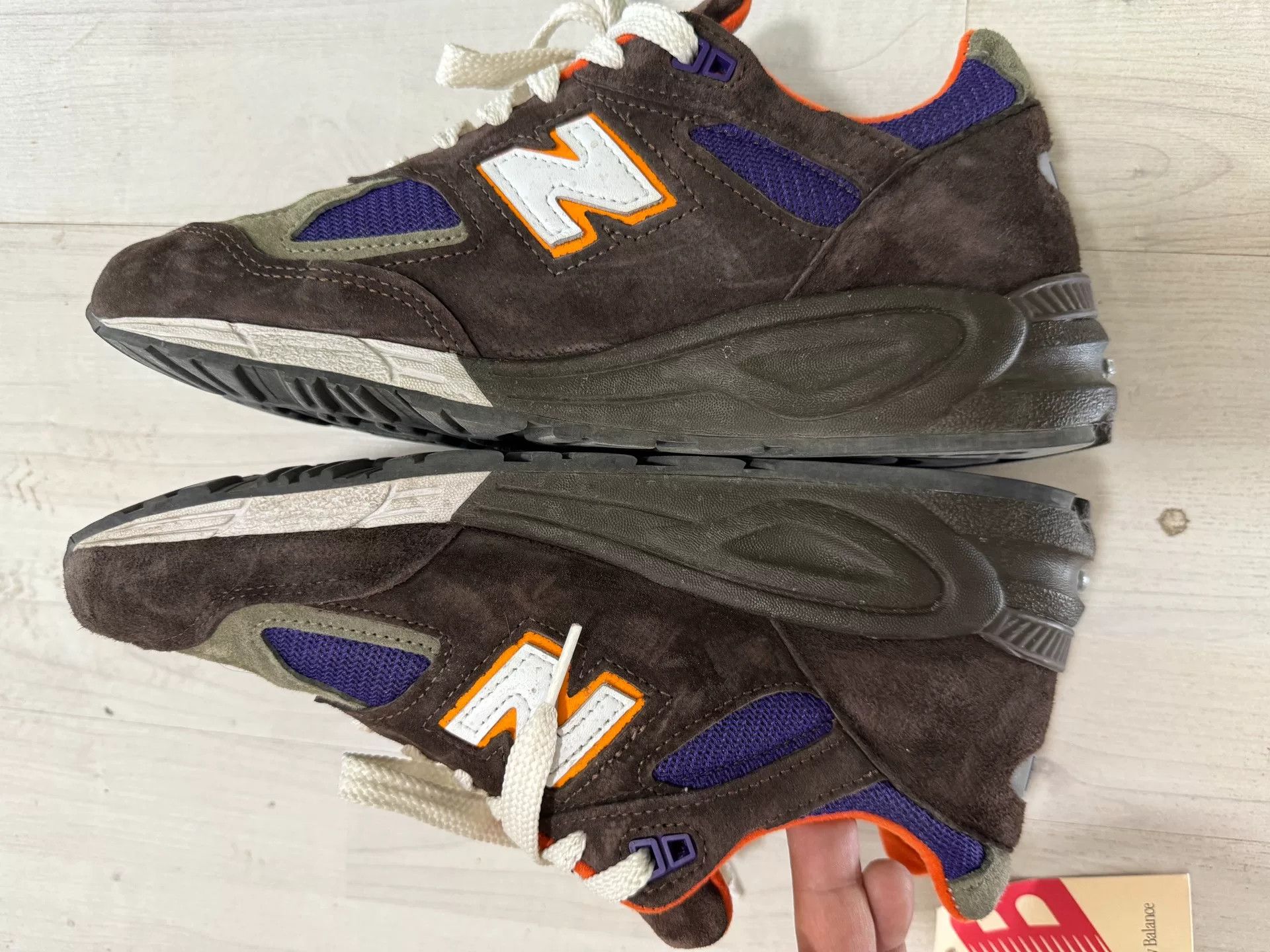 New Balance New Balance 990 V2 Casual Shoes Size US 9 / EU 42 - 4 Thumbnail