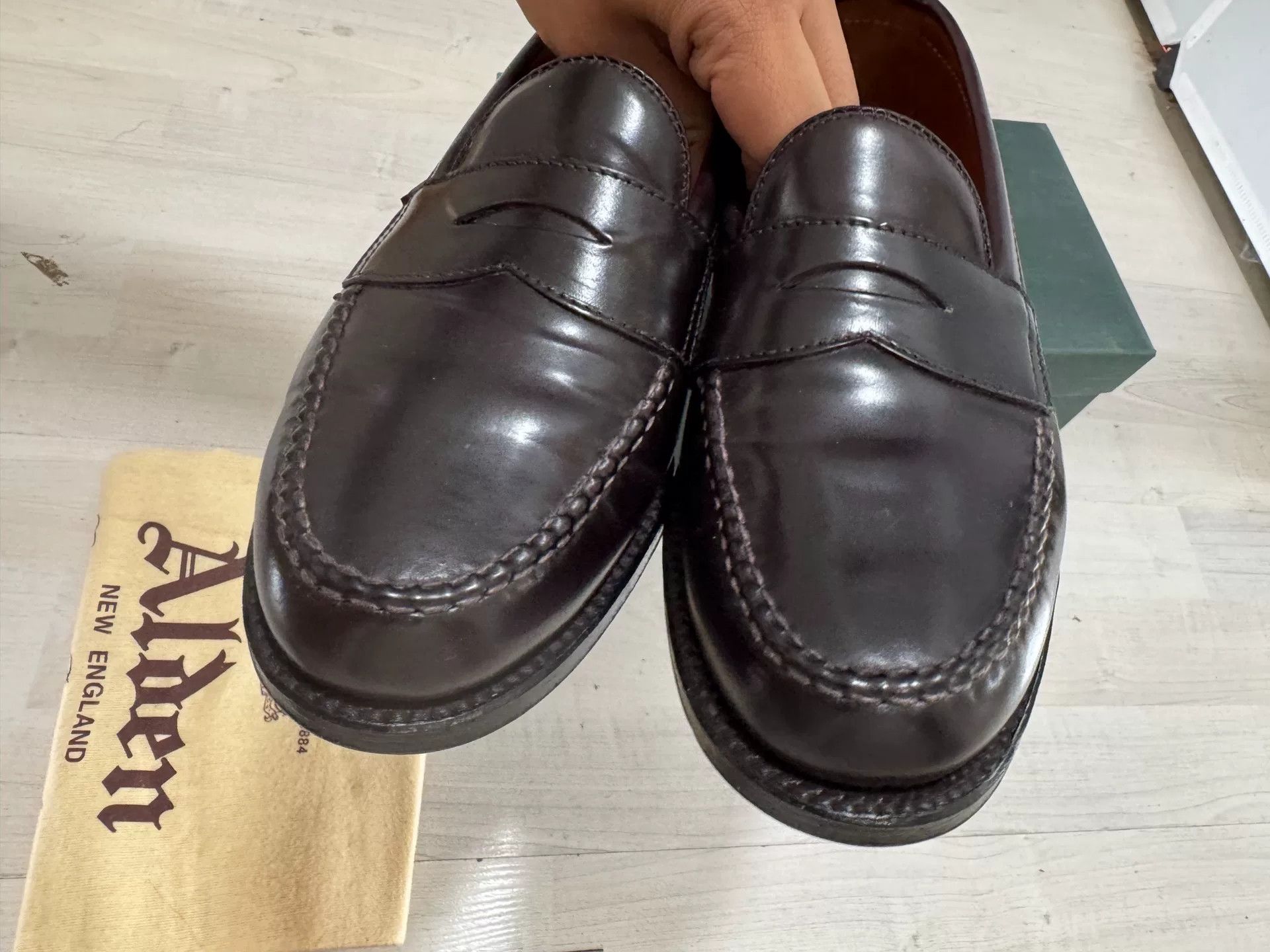 Alden Alden 986 Shell Cordovan Loafer Size US 7 / EU 40 - 5 Thumbnail