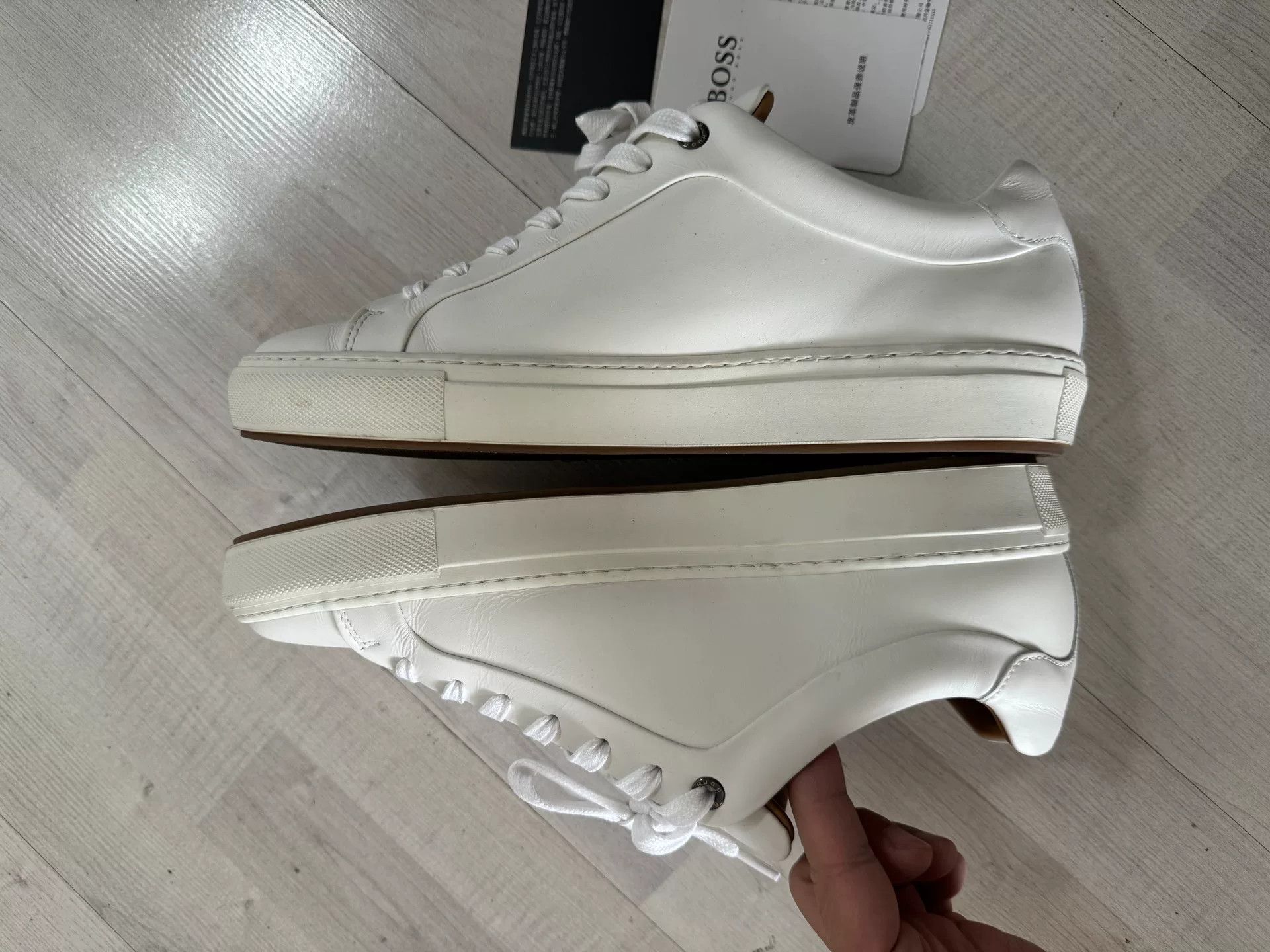 Hugo Boss HUGO BOSS White Leather Sneakers Size US 8 / EU 41 - 5 Thumbnail