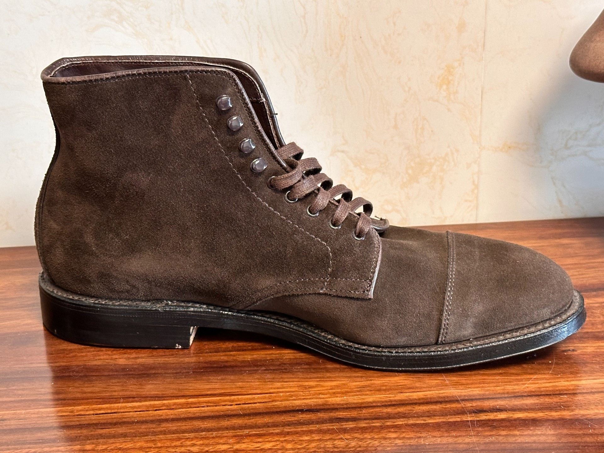 Alden Alden Suede Captoe Clint Boot Brogue Size US 9.5 / EU 42-43 - 4 Thumbnail