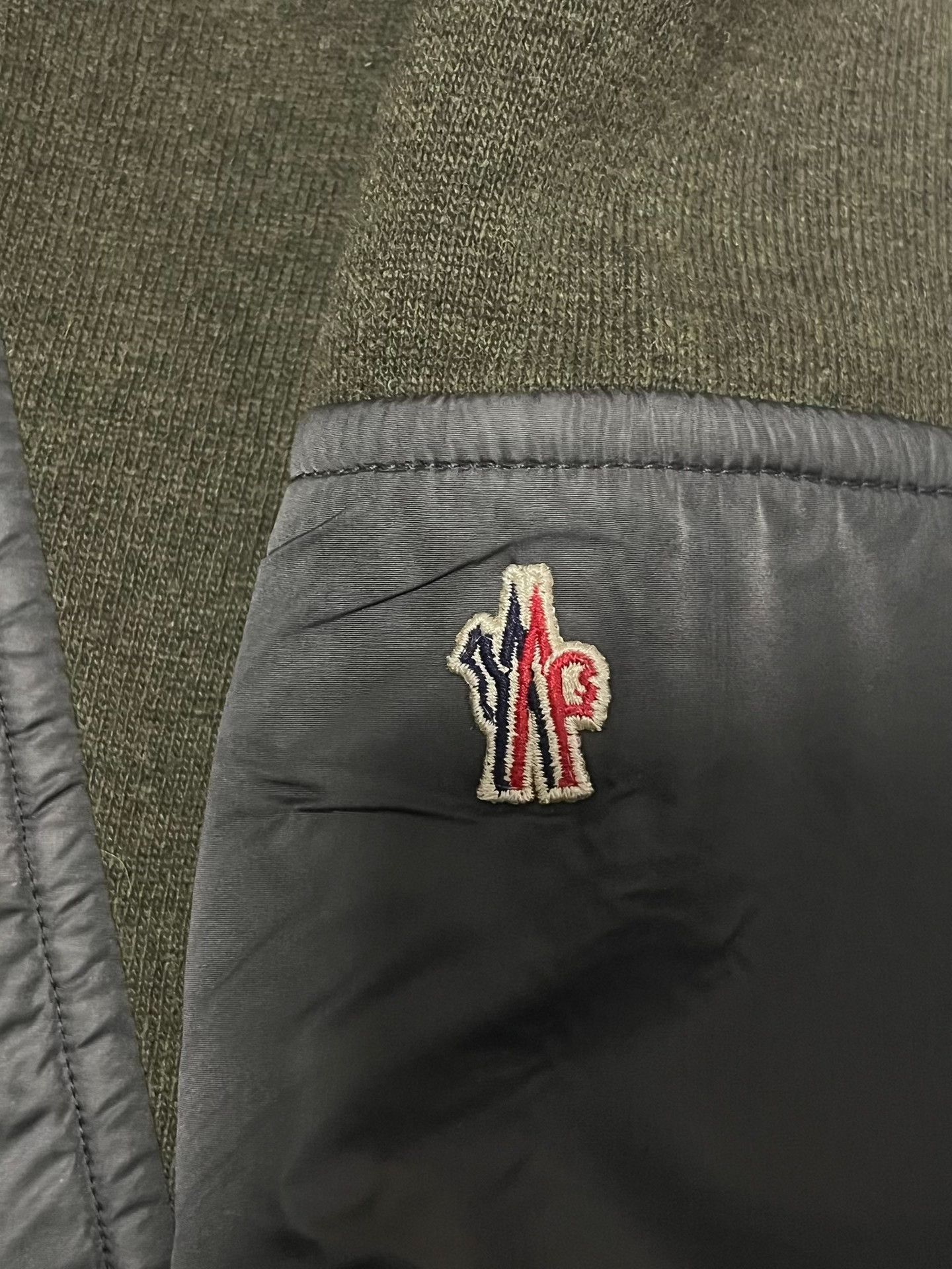 Moncler Moncler Men's Wool Crewneck Sweater Size US L / EU 52-54 / 3 - 5 Thumbnail