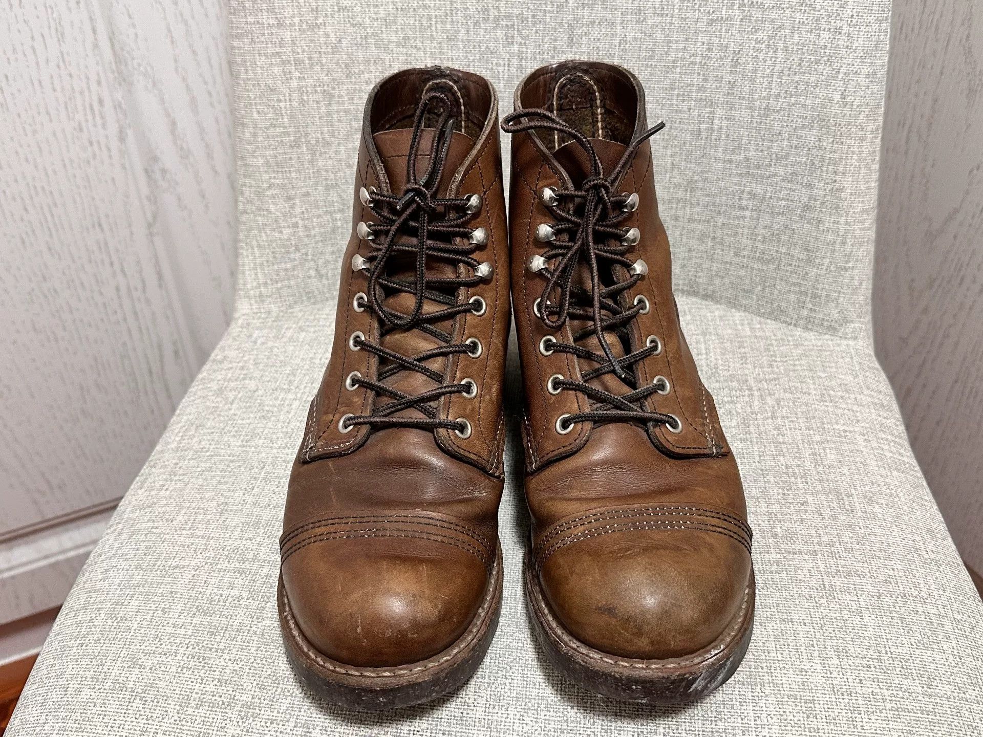 Red Wing Red Wing 8111 Crepe Sole Boot Size US 7 / EU 40 - 2 Thumbnail