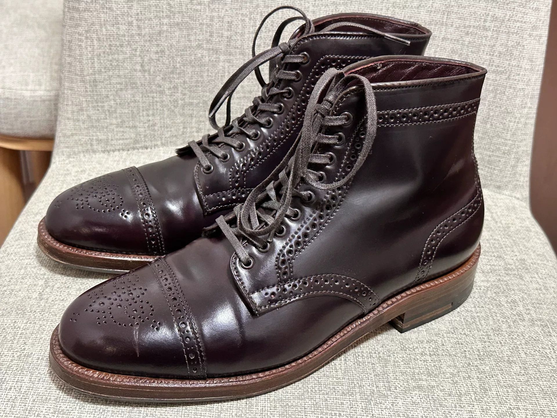 Alden Alden Medallion StraightTip Boot Size US 7.5 / EU 40-41 - 2 Thumbnail
