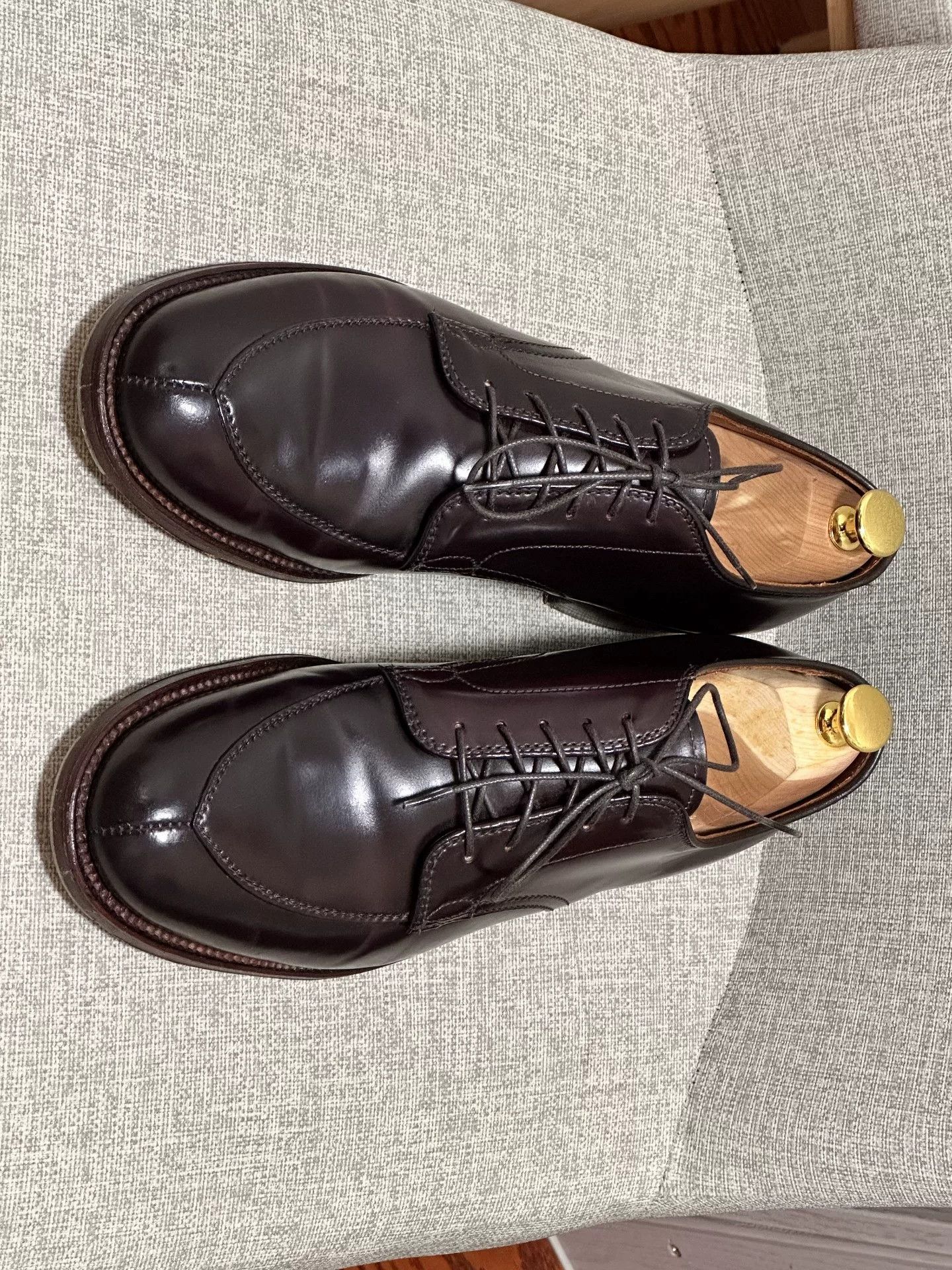 Alden Alden V-Tip Shell Cordovan Shoes Size US 7.5 / EU 40-41 - 3 Thumbnail