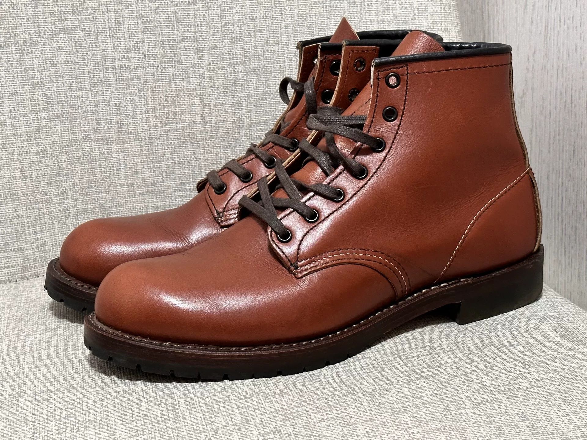 Red Wing Red Wing 9022 Size US 7.5 / EU 40-41 - 2 Thumbnail