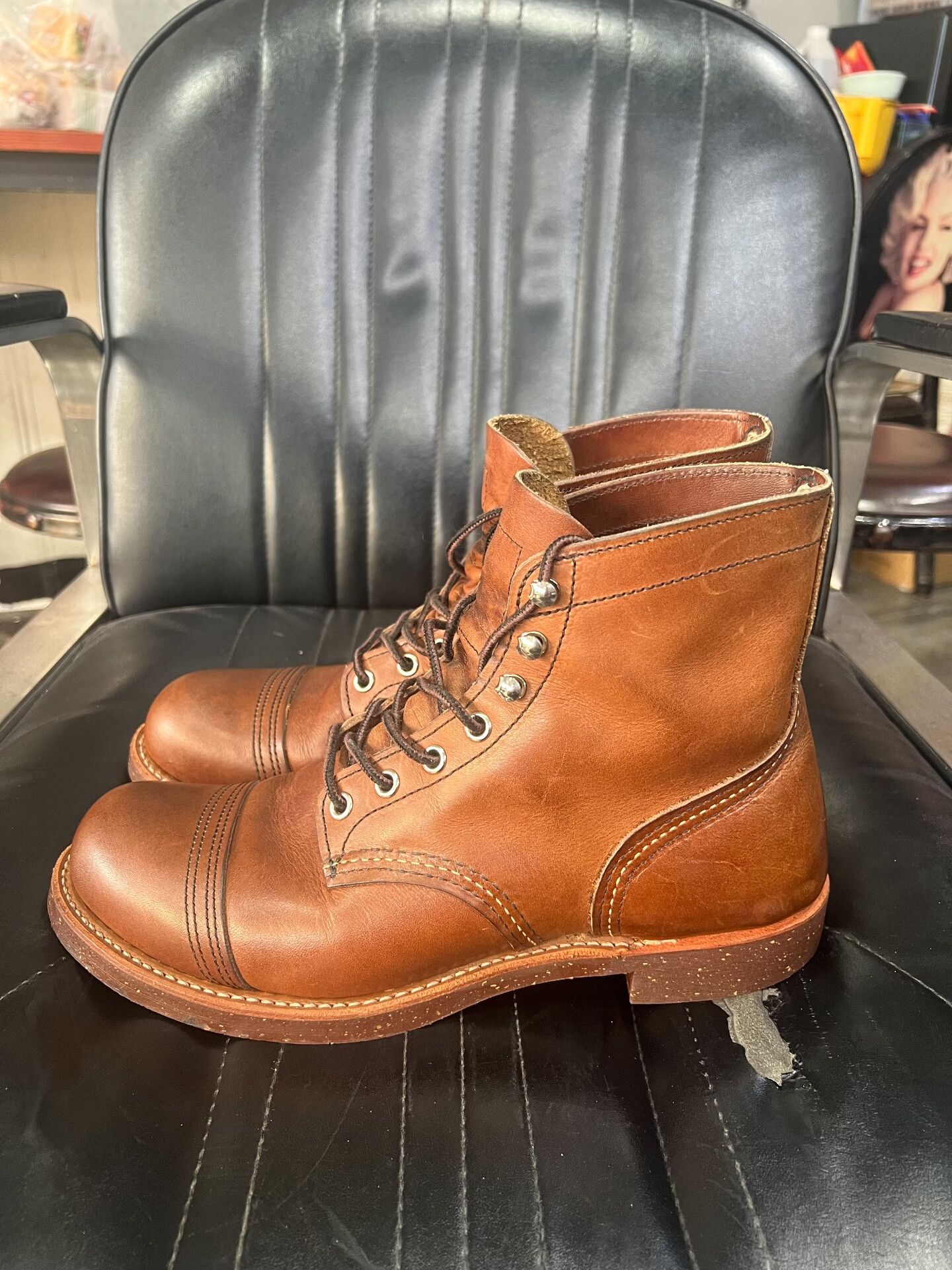 Red Wing Red Wing 8111 Work Boots Size US 7.5 / EU 40-41 - 2 Thumbnail