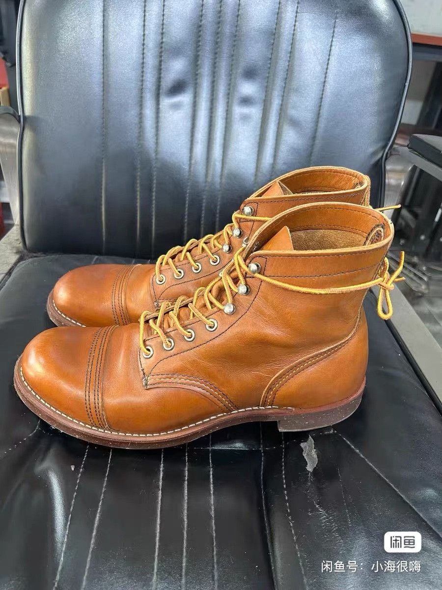 Red Wing Red Wing 8112 Work Boot Size US 10 / EU 43 - 2 Thumbnail