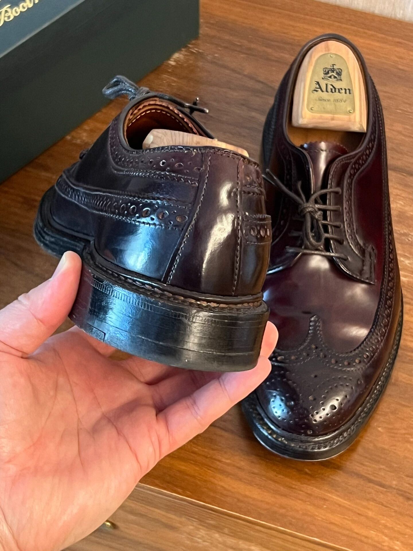 Alden Alden 975 Longwing Brogue Shell Cordovan Shoes Size US 8 / EU 41 - 4 Thumbnail