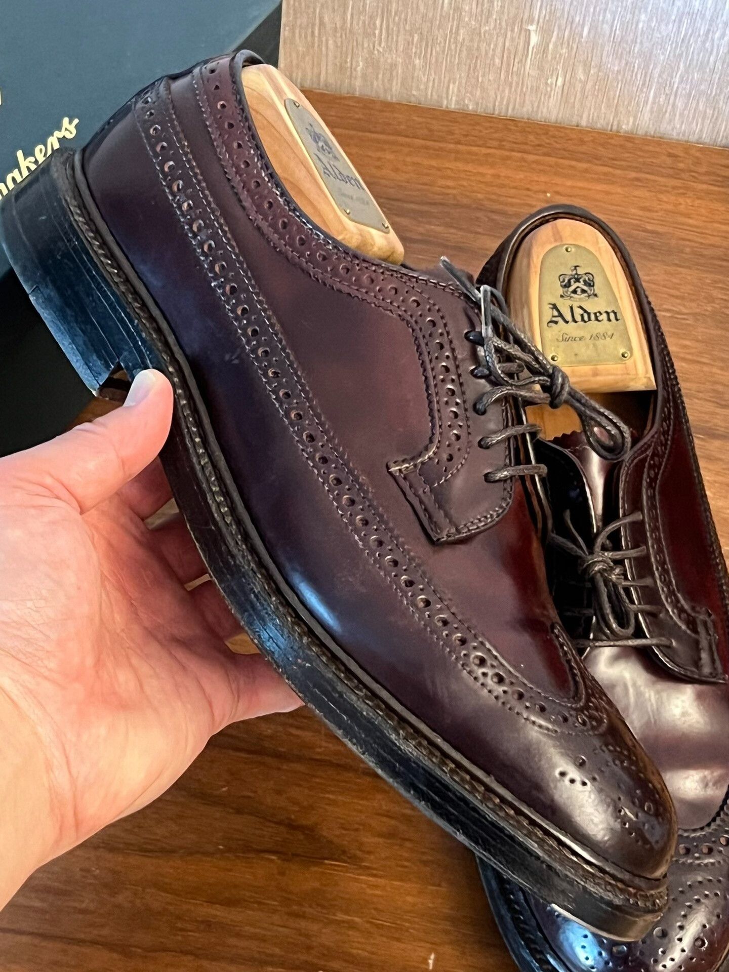 Alden Alden 975 Longwing Brogue Shell Cordovan Shoes Size US 8 / EU 41 - 3 Thumbnail