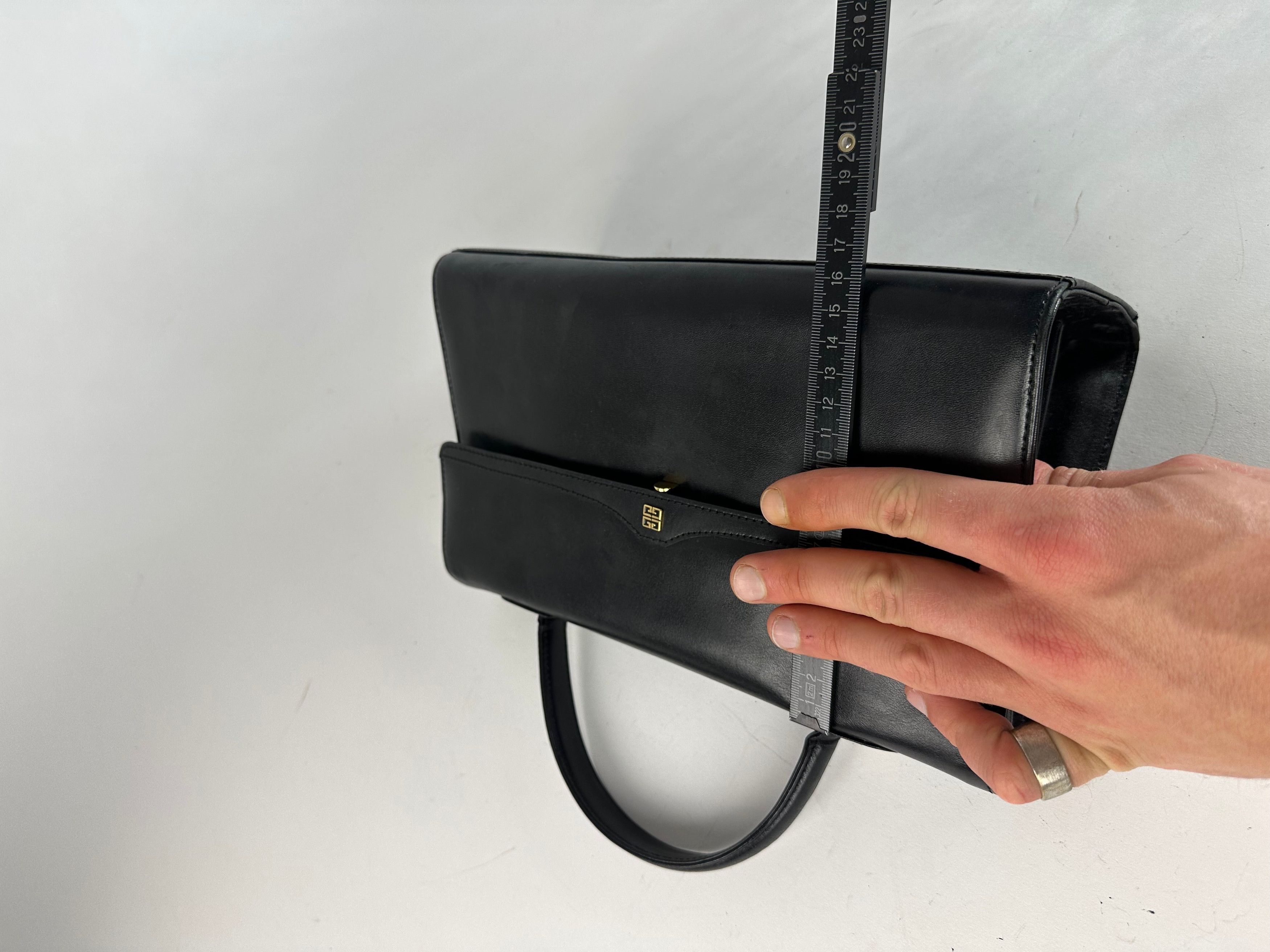 Givenchy Vintage Leather Handbag Black Size ONE SIZE - 11 Thumbnail