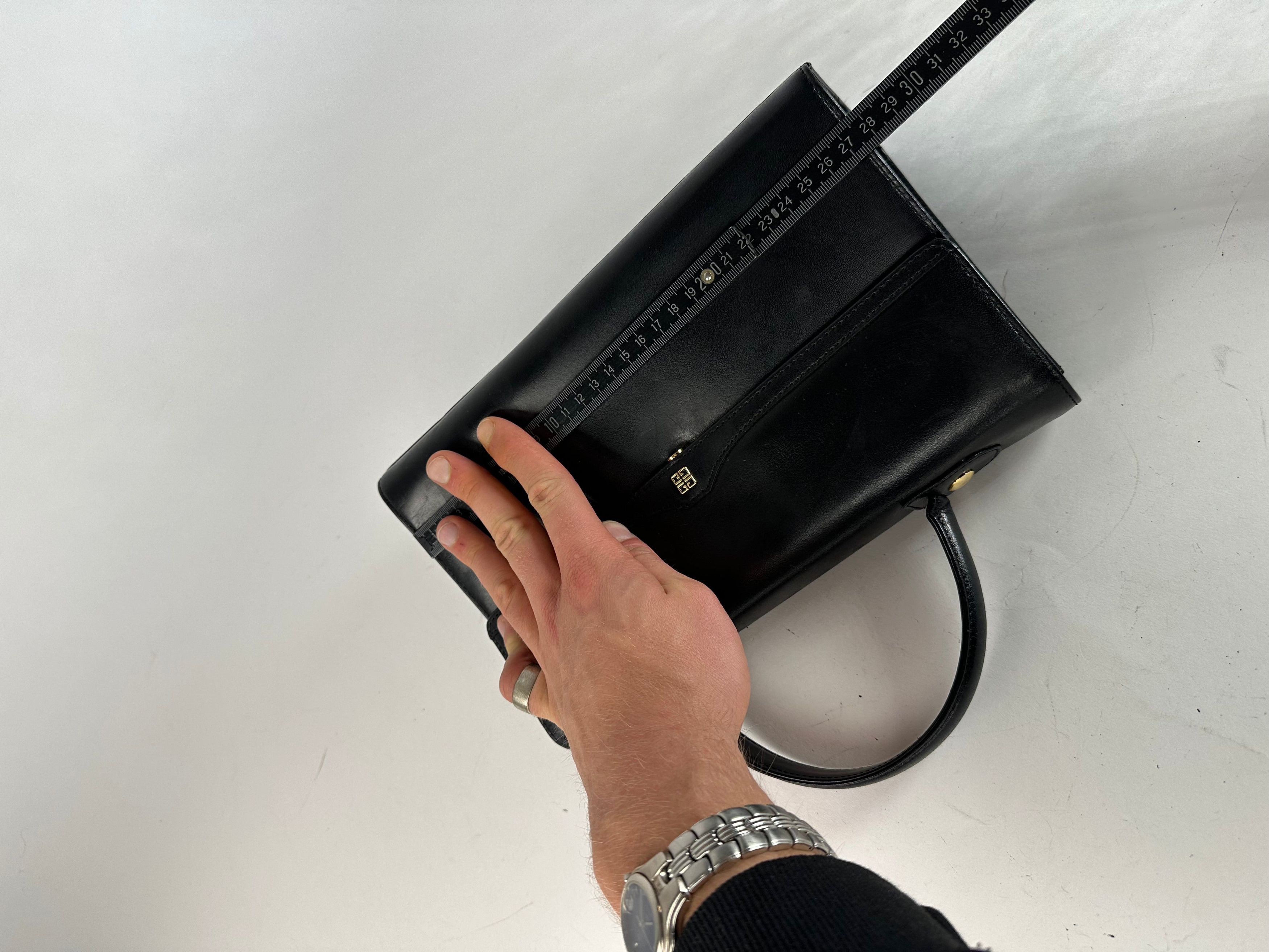 Givenchy Vintage Leather Handbag Black Size ONE SIZE - 10 Thumbnail