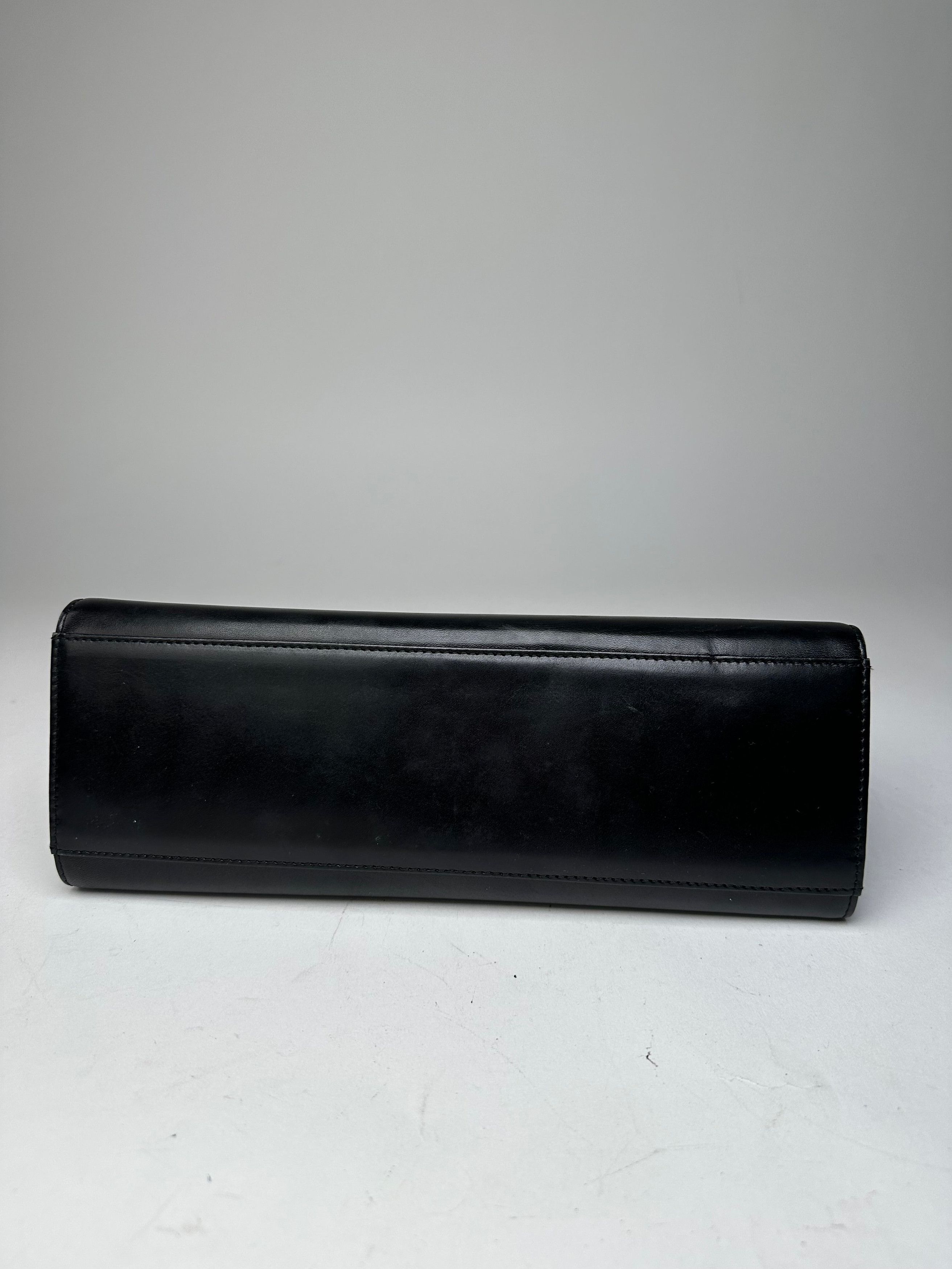 Givenchy Vintage Leather Handbag Black Size ONE SIZE - 12 Thumbnail
