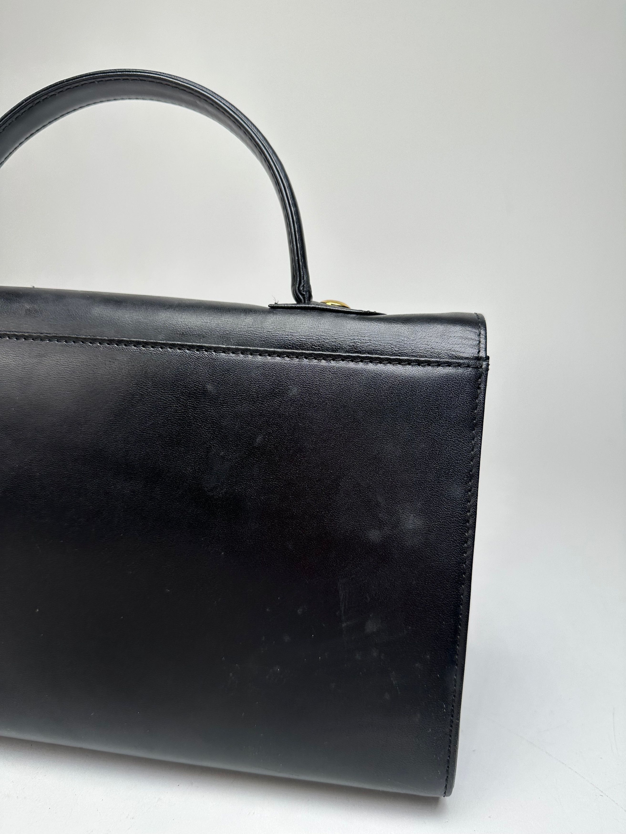 Givenchy Vintage Leather Handbag Black Size ONE SIZE - 4 Thumbnail