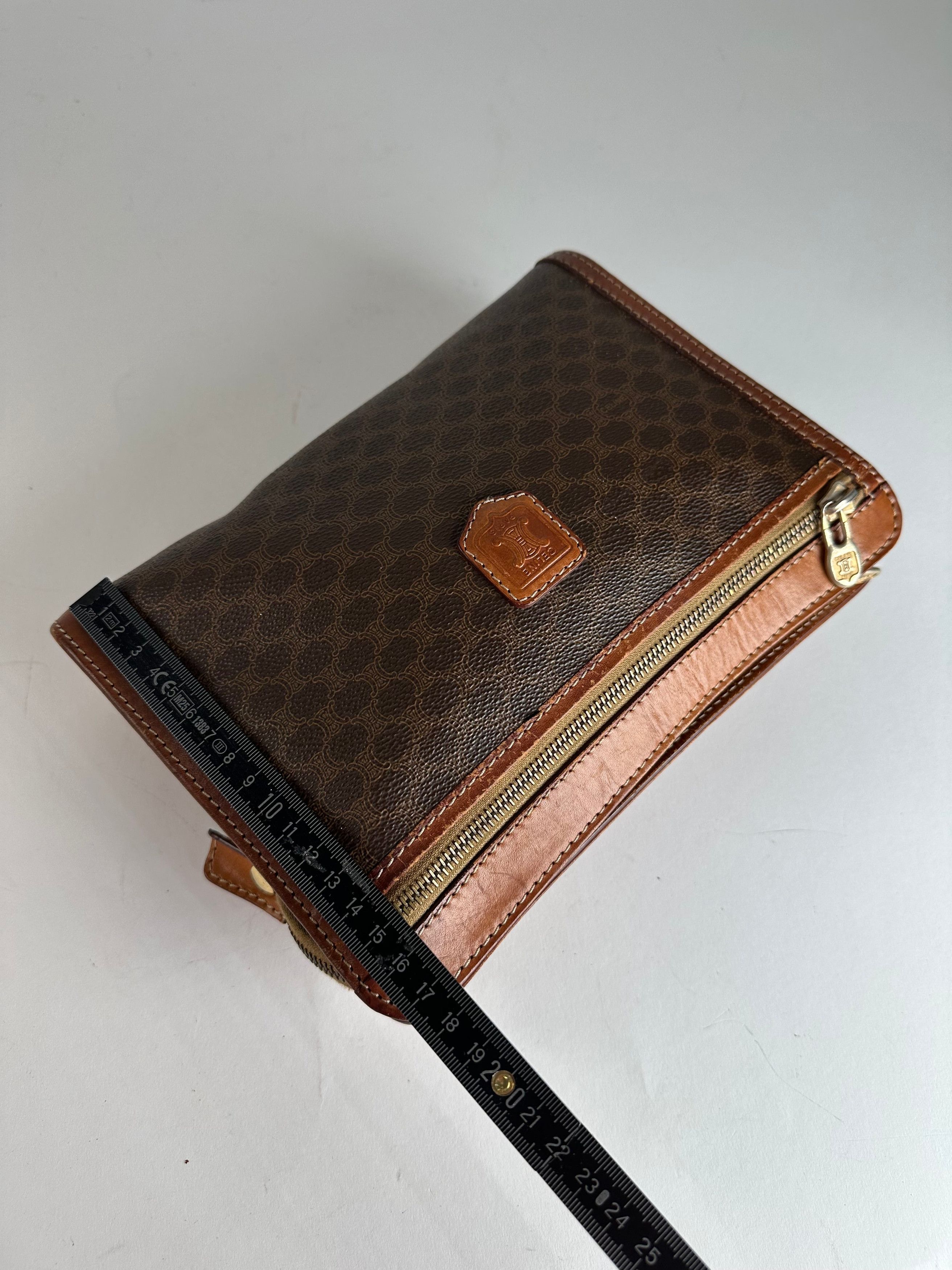 Celine Vintage Paris Triomphe Monogram Leather Clutch Brown Size ONE SIZE - 10 Thumbnail
