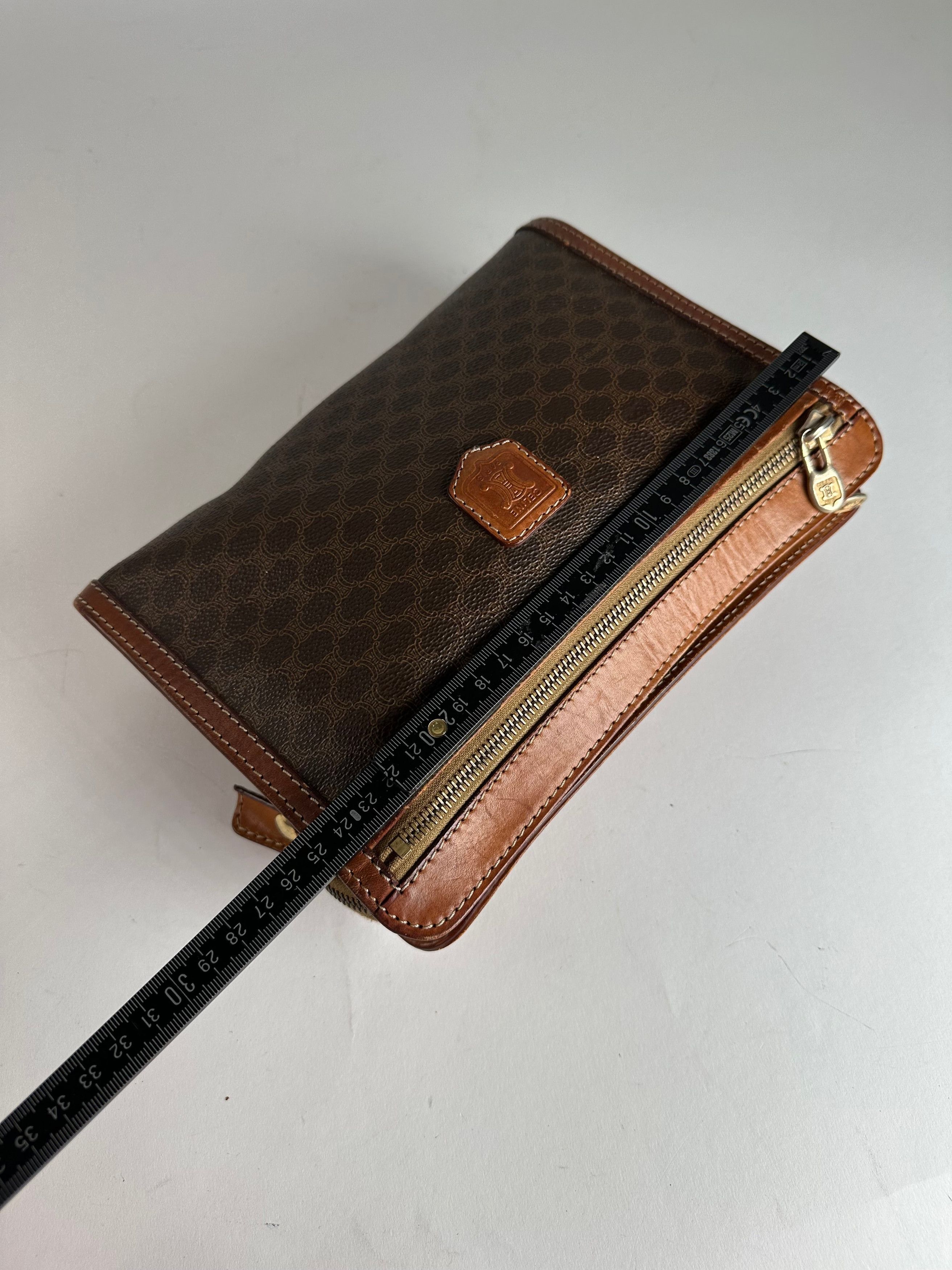 Celine Vintage Paris Triomphe Monogram Leather Clutch Brown Size ONE SIZE - 4 Thumbnail