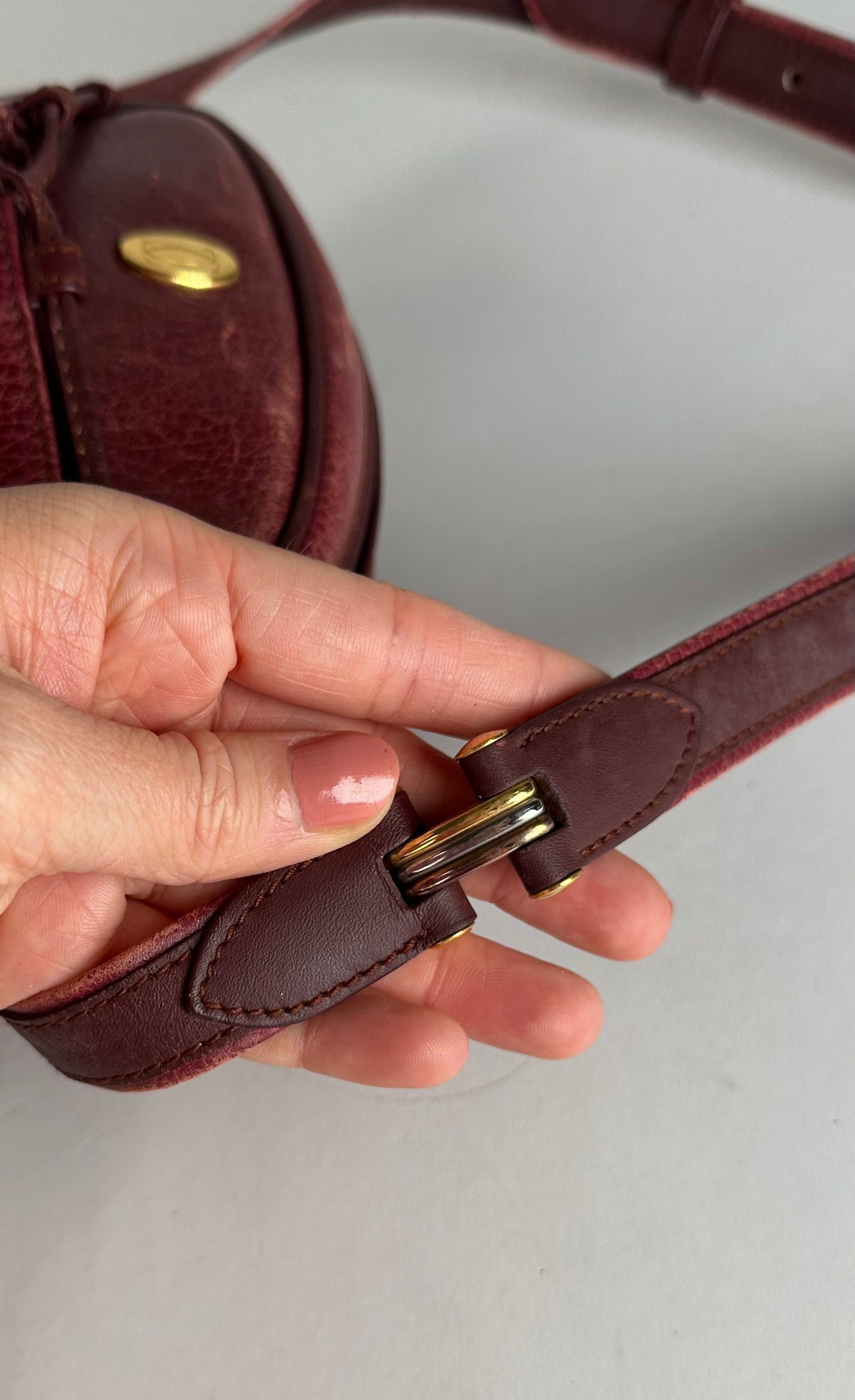 Cartier Vintage Leather Shoulder Bag Dark Red Size ONE SIZE - 7 Thumbnail