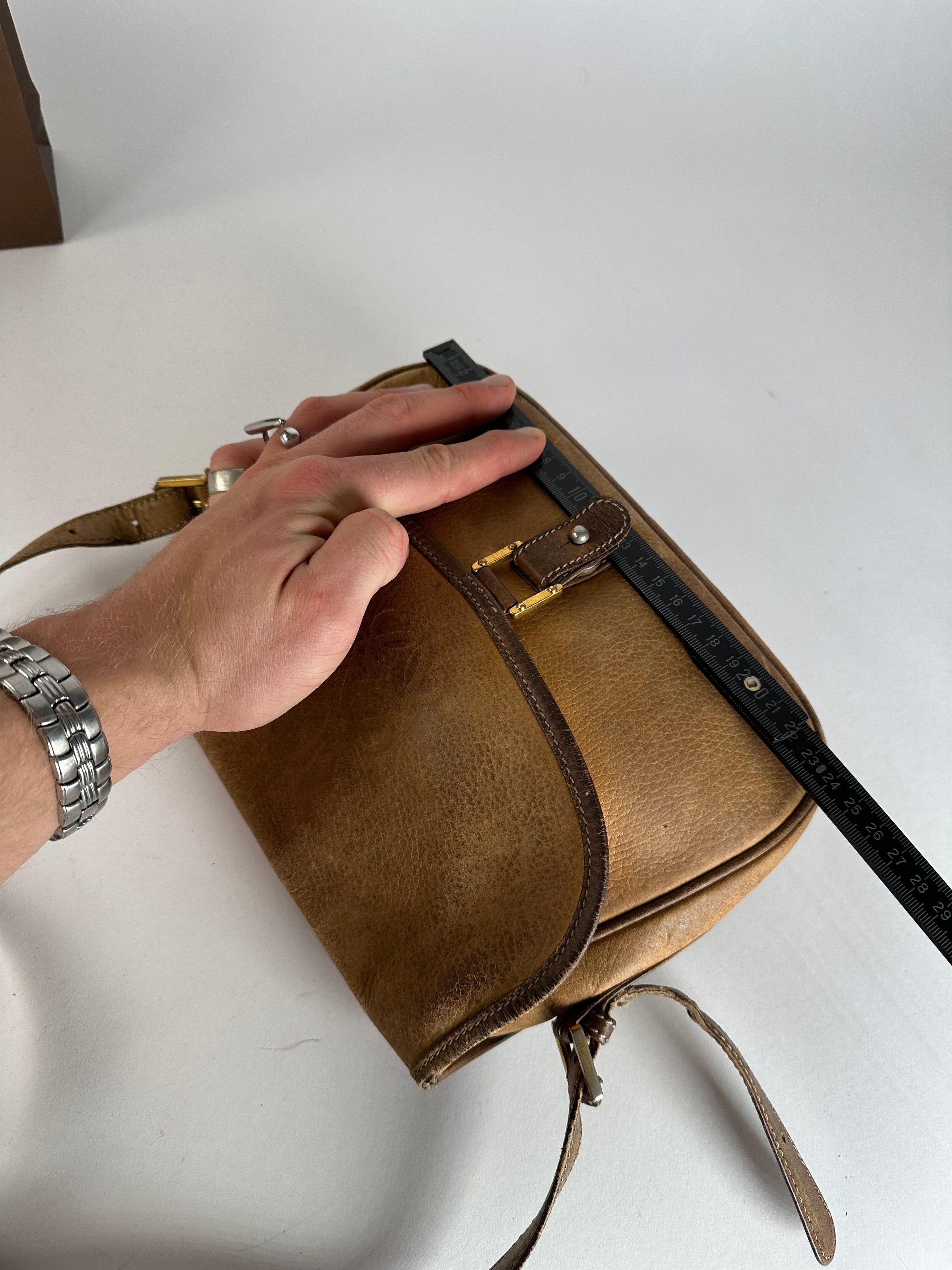 Loewe Vintage Anagram Leather Crossbody Shoulder Bag Brown Size ONE SIZE - 10 Thumbnail