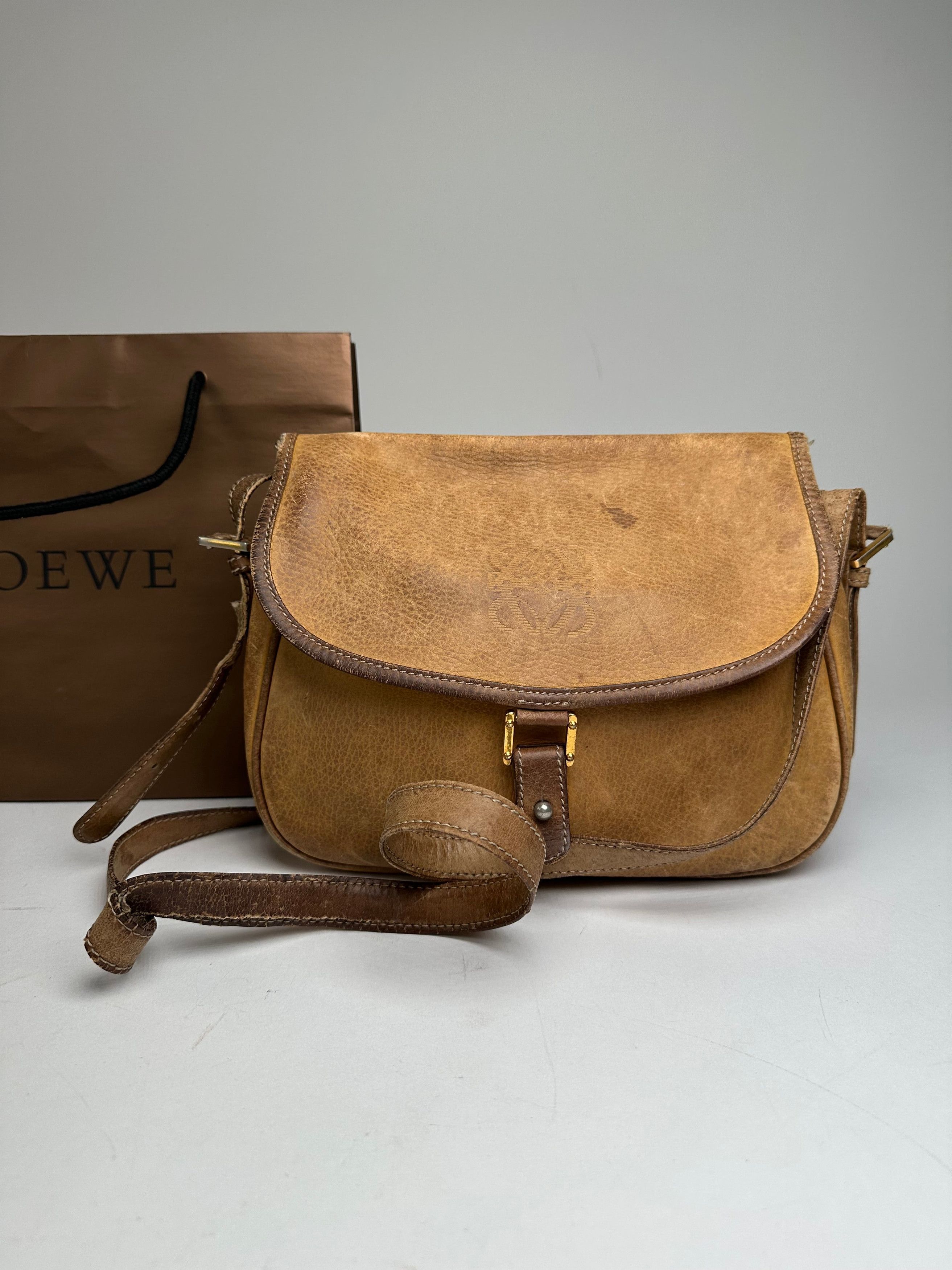Loewe Vintage Anagram Leather Crossbody Shoulder Bag Brown Size ONE SIZE - 13 Thumbnail