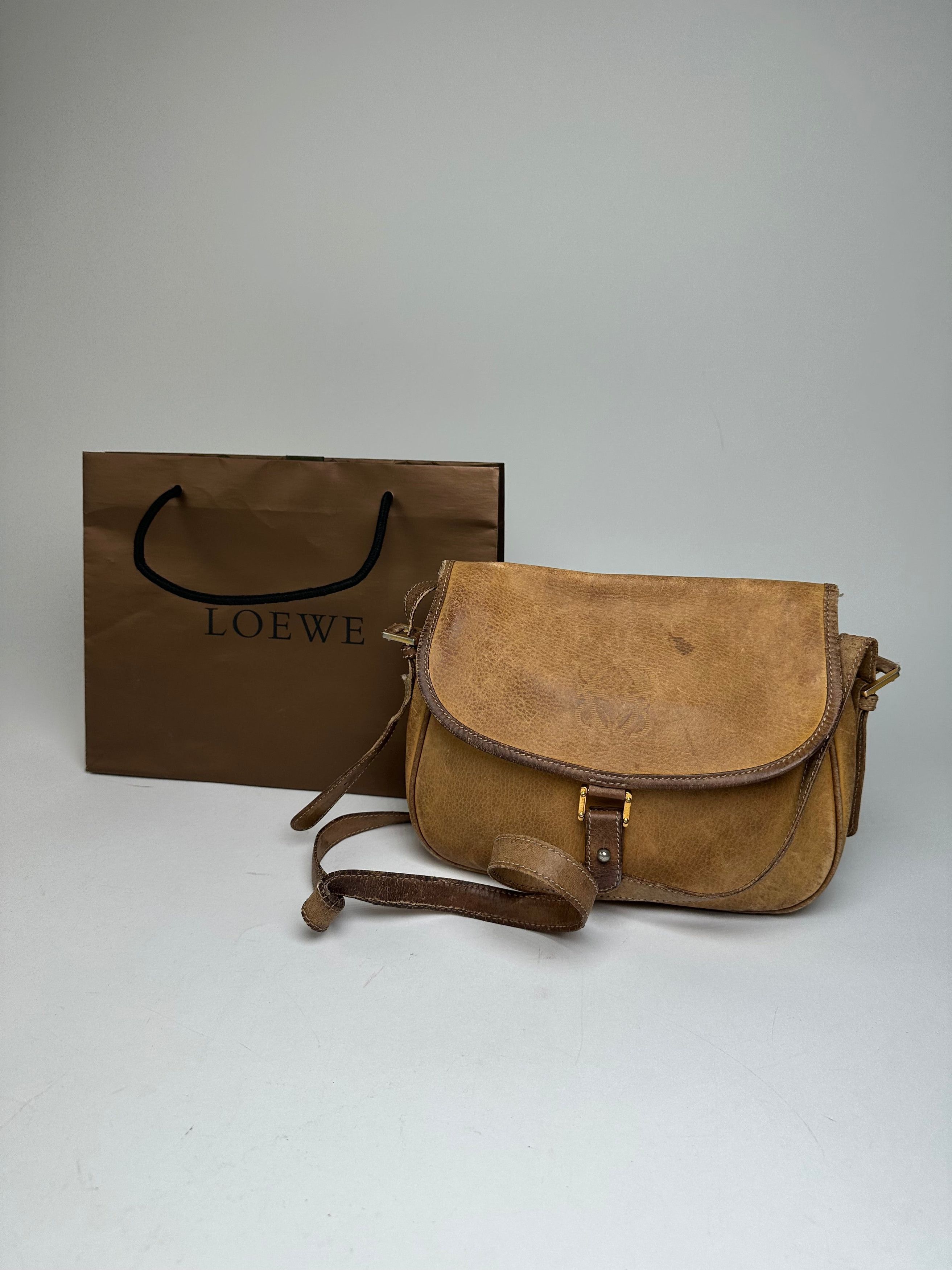 Loewe Vintage Anagram Leather Crossbody Shoulder Bag Brown Size ONE SIZE - 8 Thumbnail