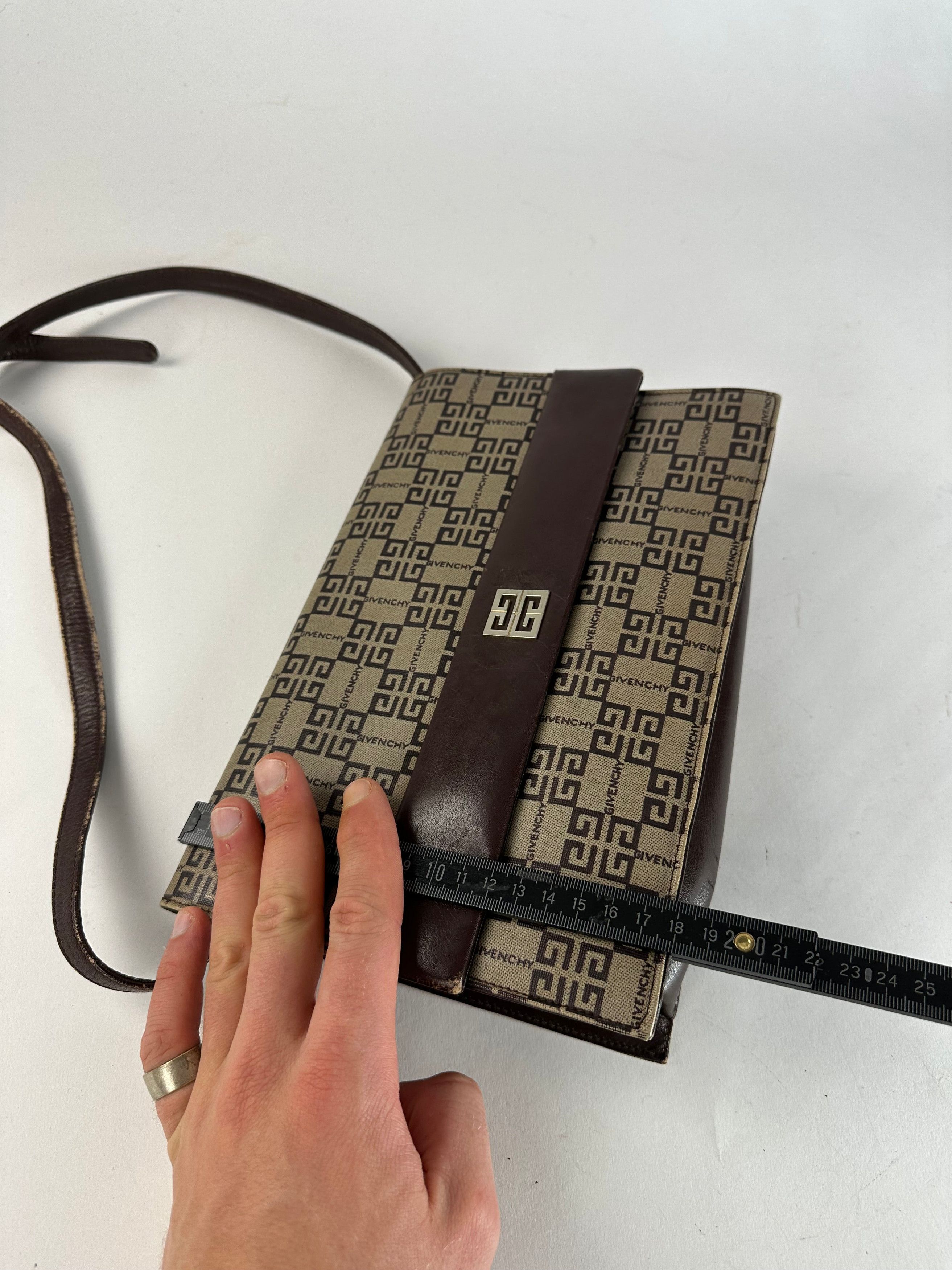 Givenchy Vintage Monogram Leather Multiway Vag Grey Brown Size ONE SIZE - 7 Thumbnail