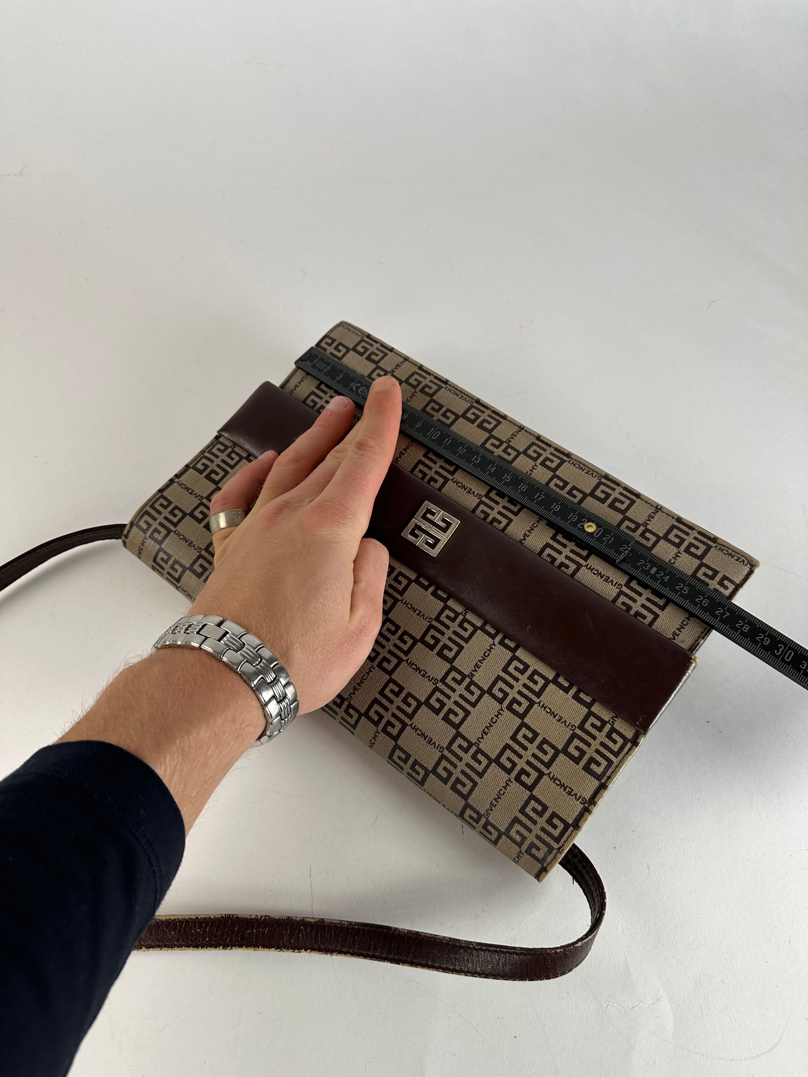 Givenchy Vintage Monogram Leather Multiway Vag Grey Brown Size ONE SIZE - 5 Thumbnail