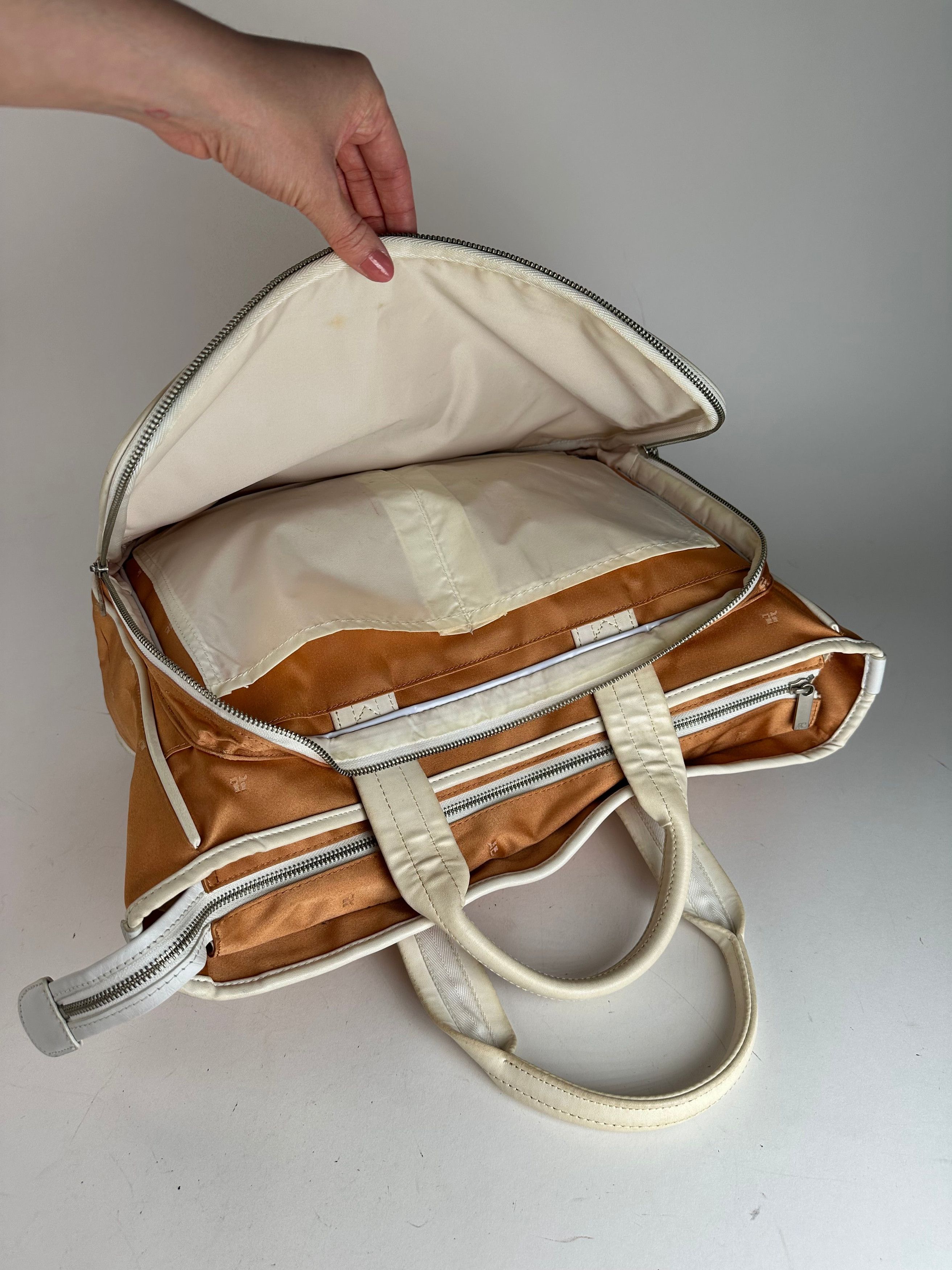 Courreges Vintage Monogram Duffel Bag Peach White Size ONE SIZE - 7 Thumbnail