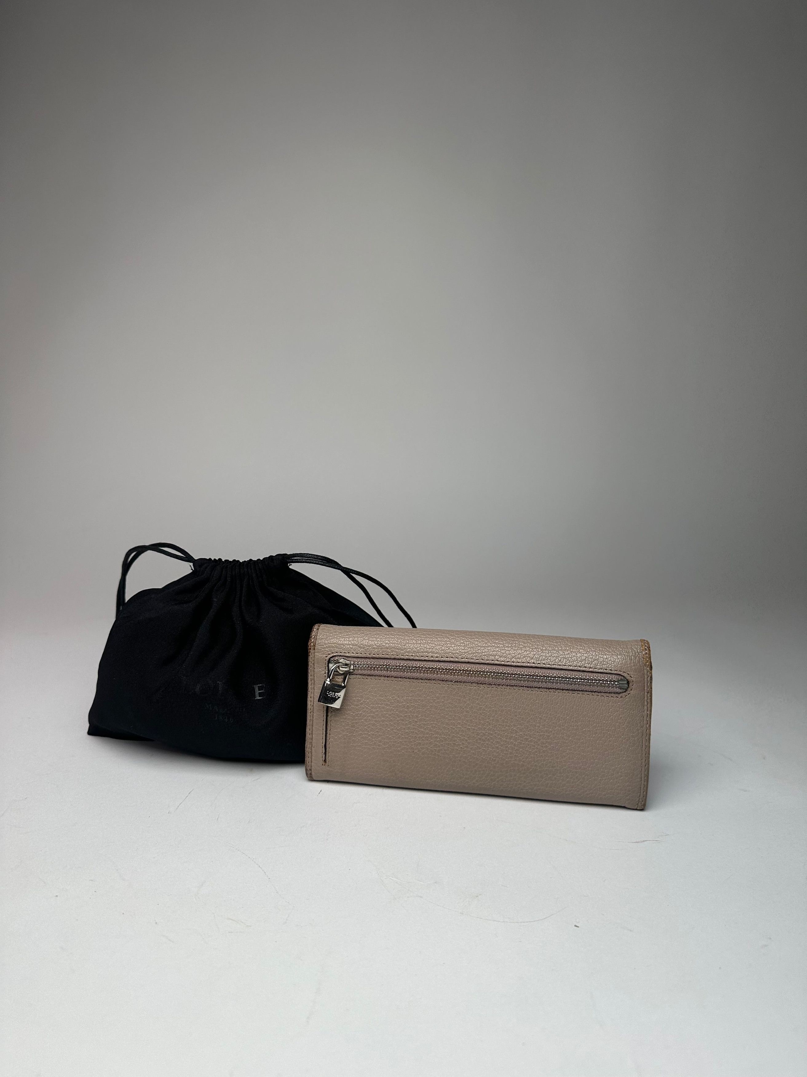 Loewe Vintage Leather Long Wallet Beige Size ONE SIZE - 2 Thumbnail