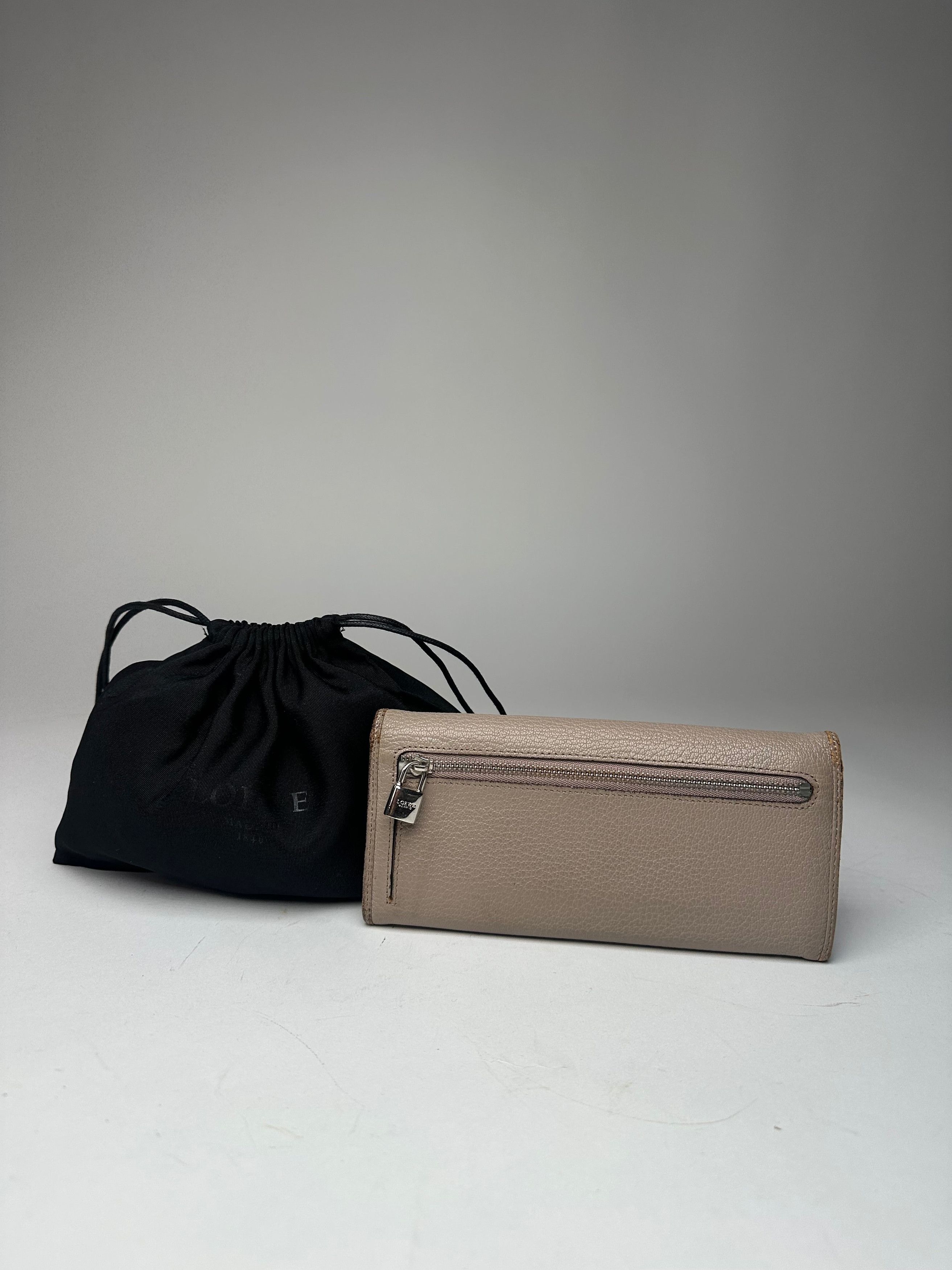 Loewe Vintage Leather Long Wallet Beige Size ONE SIZE - 11 Thumbnail