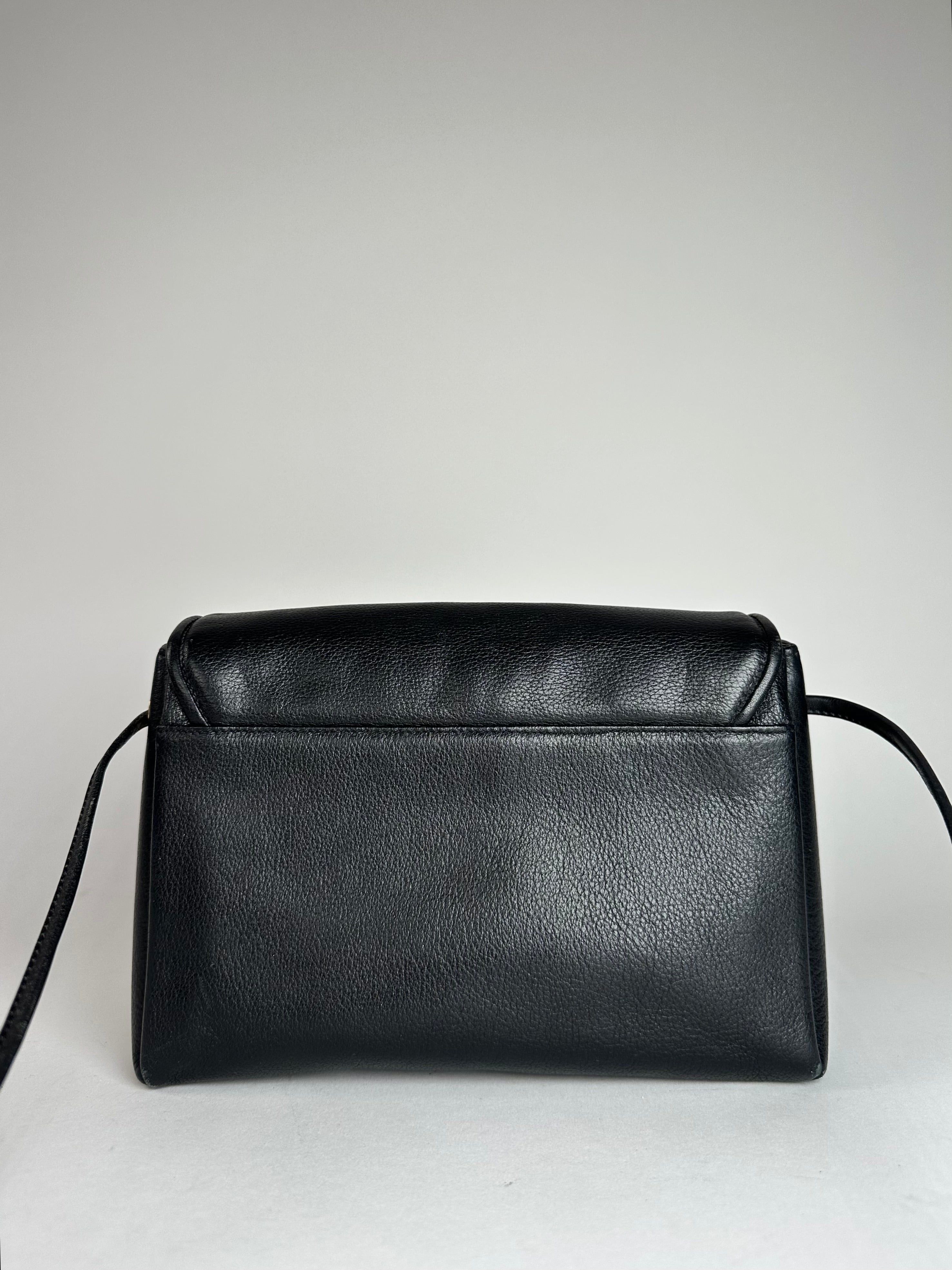 Givenchy Vintage Leather Shoulder Bag Black Size ONE SIZE - 14 Thumbnail