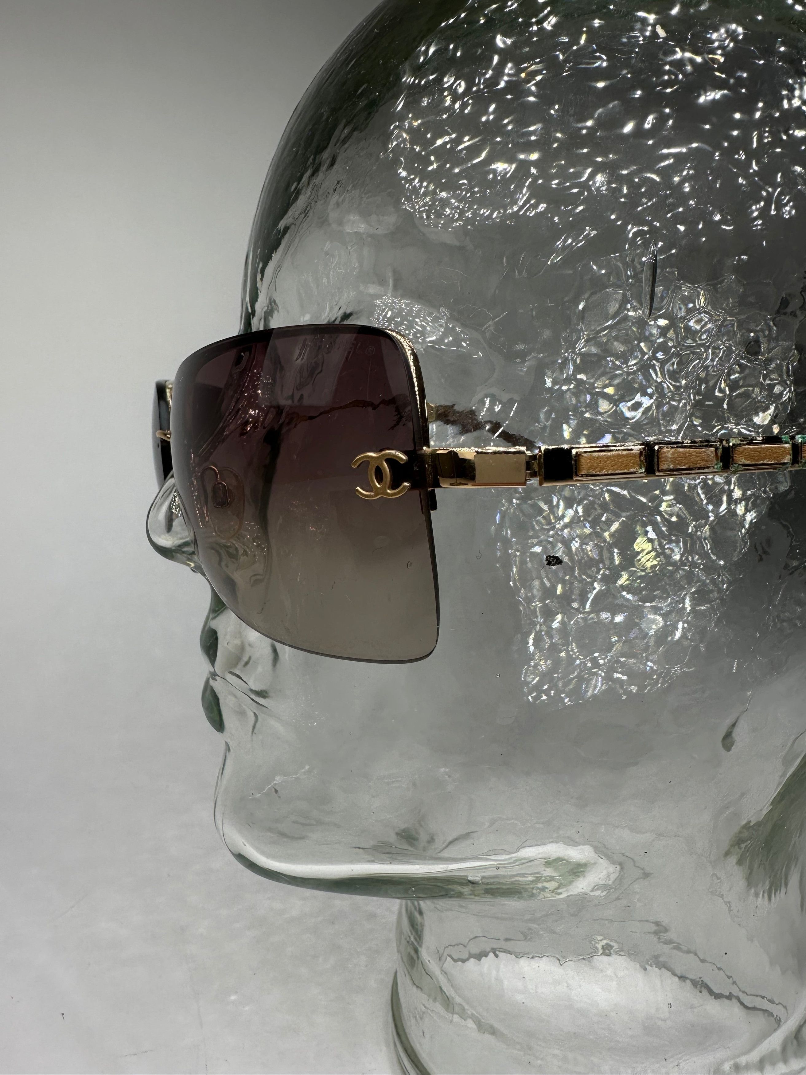 Chanel Vintage Rimless Sunglasses Brown Gold Size ONE SIZE - 12 Thumbnail