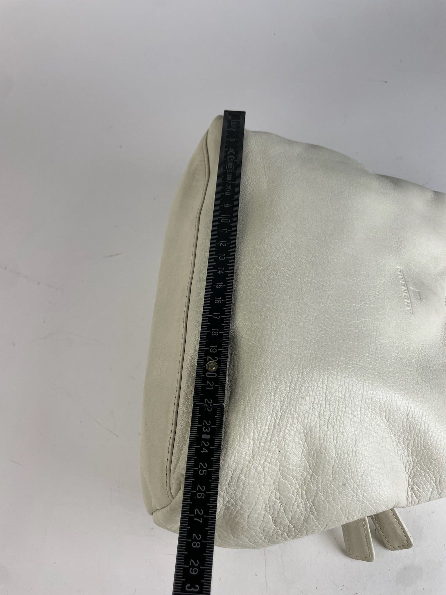 Givenchy Vintage Leather Bag White Size ONE SIZE - 9 Thumbnail