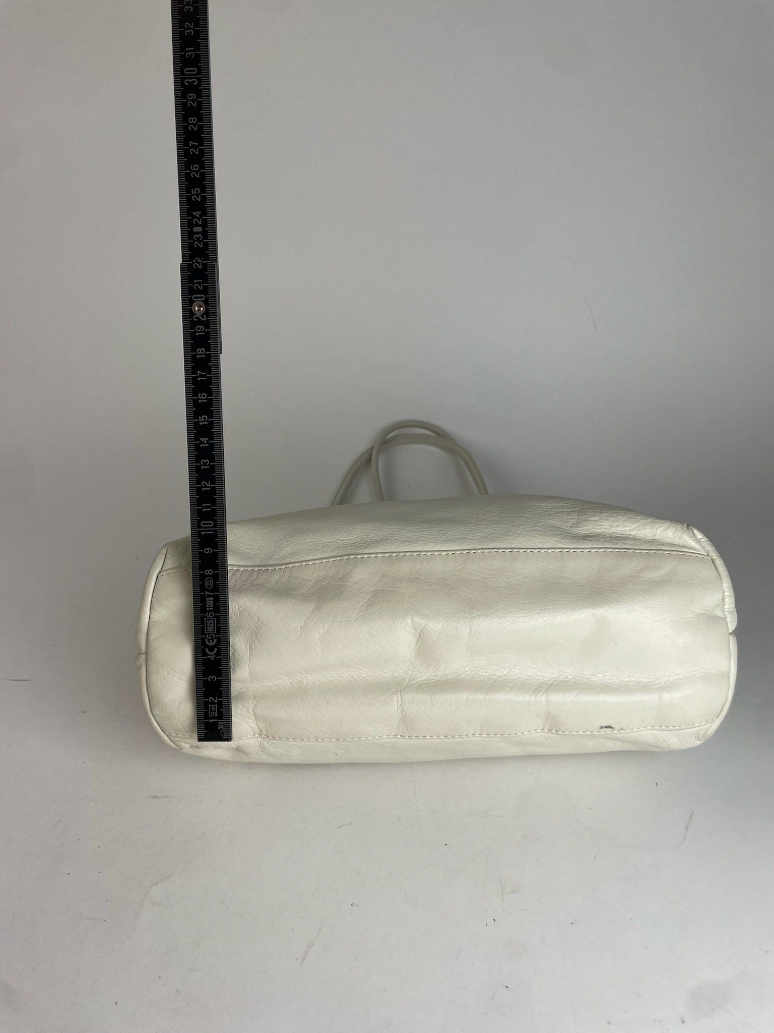 Givenchy Vintage Leather Bag White Size ONE SIZE - 8 Thumbnail