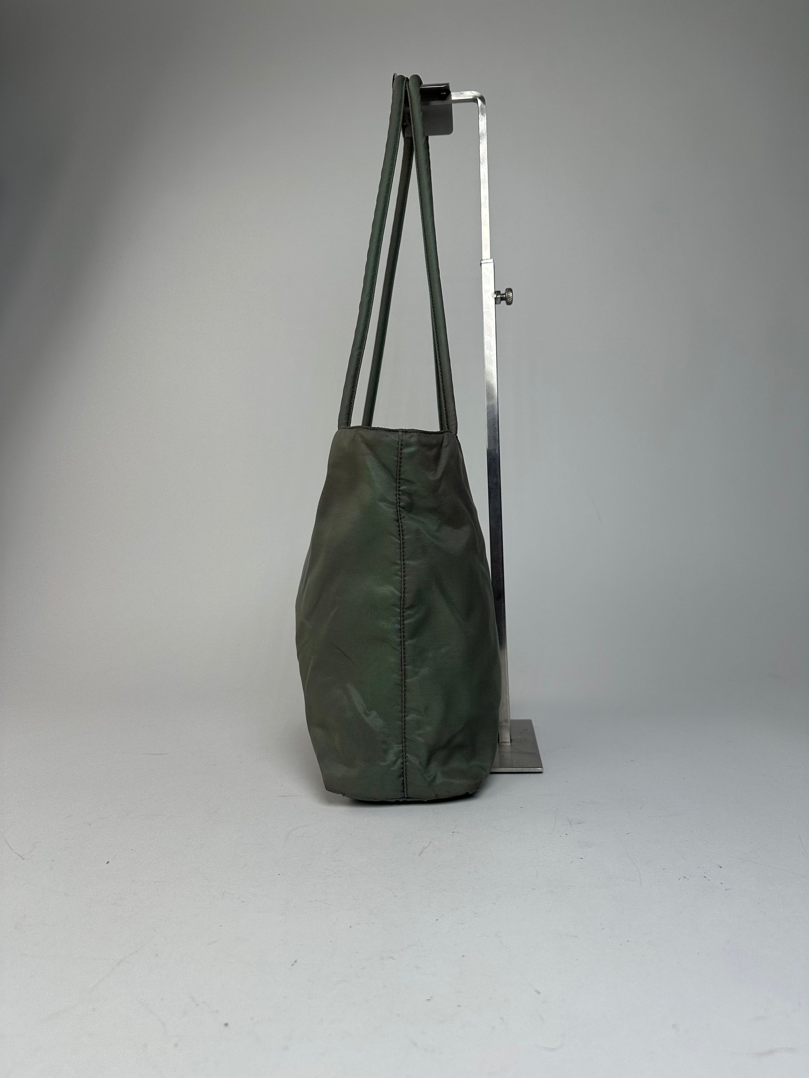 Prada Vintage Polyester Handbag Green Size ONE SIZE - 5 Thumbnail