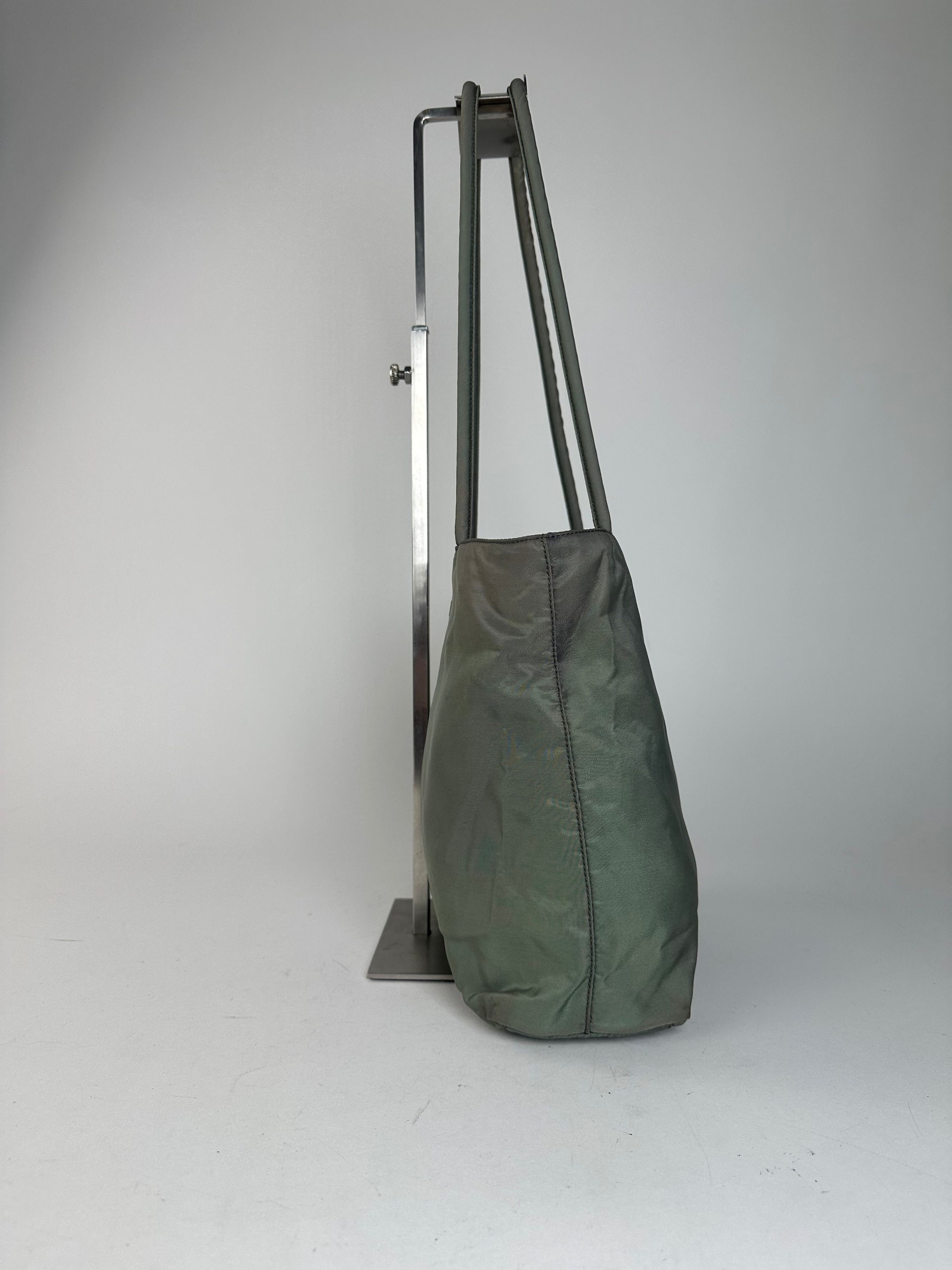Prada Vintage Polyester Handbag Green Size ONE SIZE - 3 Thumbnail