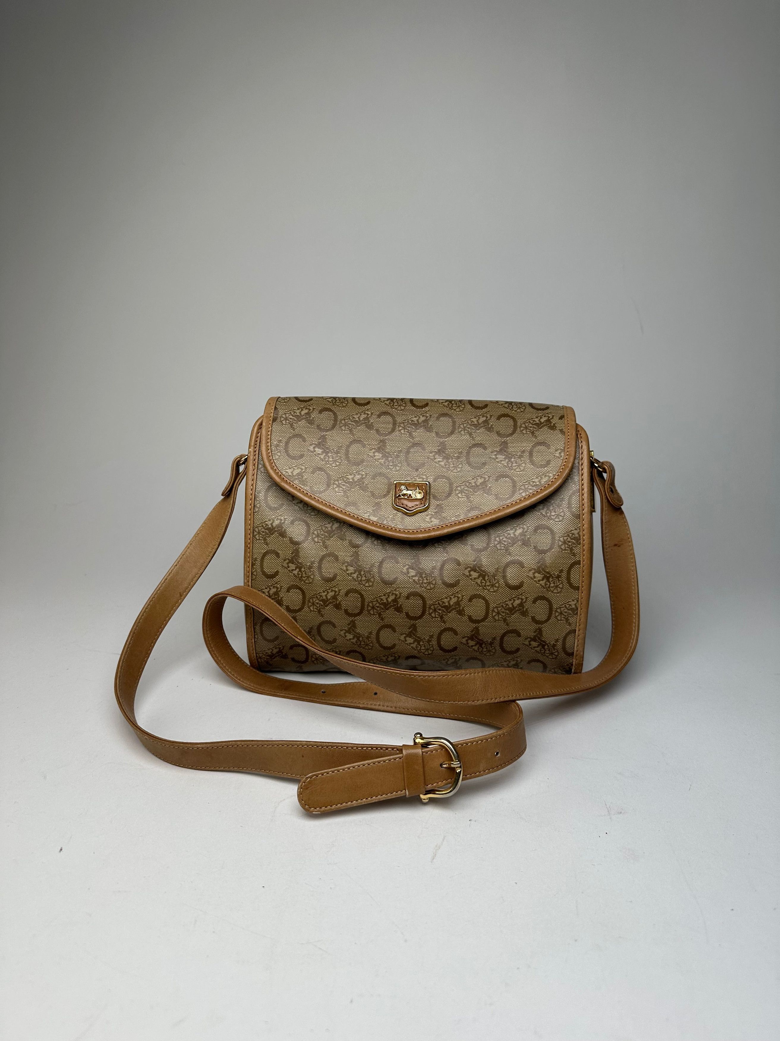 Celine Vintage Monogram Shoulder / Crossbody Bag Gold Beige Size ONE SIZE - 9 Thumbnail
