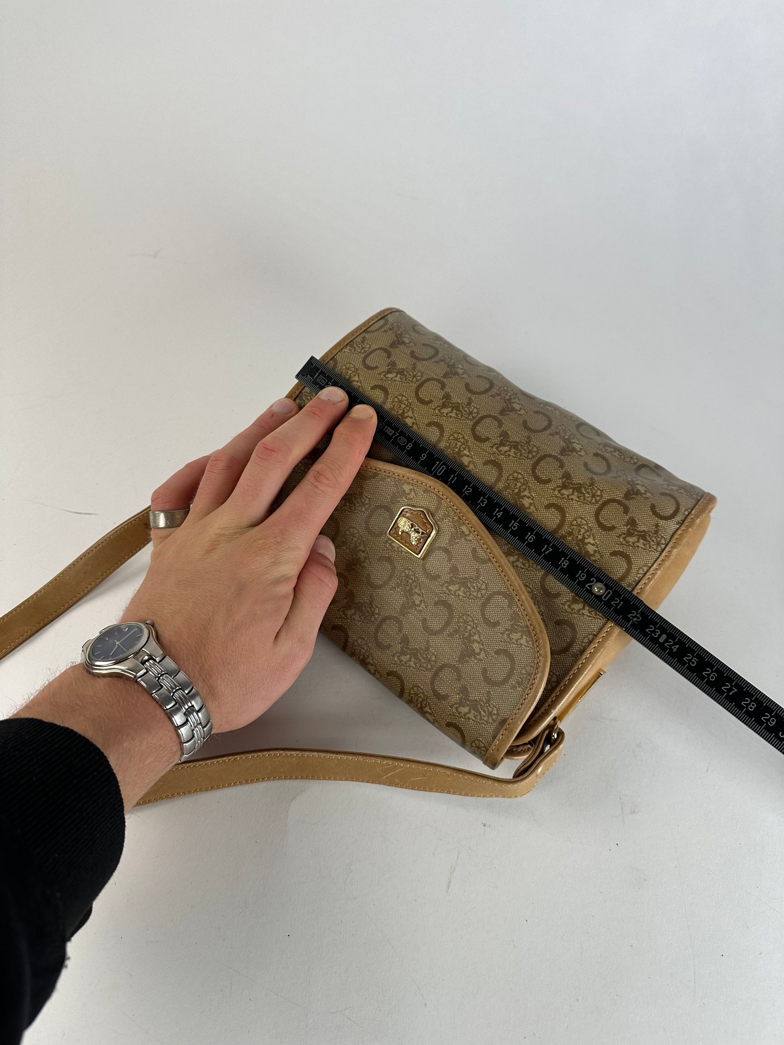Celine Vintage Monogram Shoulder / Crossbody Bag Gold Beige Size ONE SIZE - 11 Thumbnail