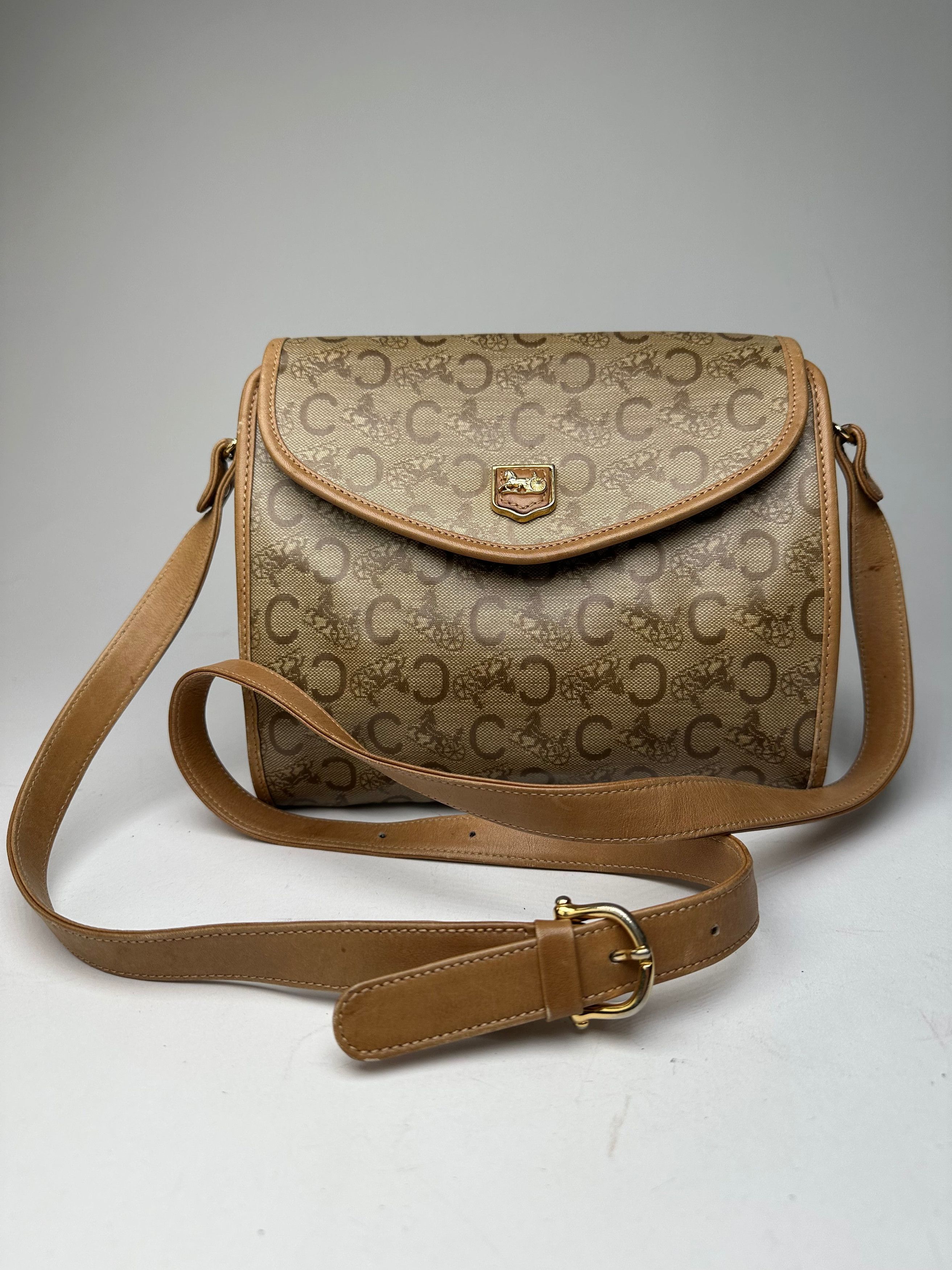 Celine Vintage Monogram Shoulder / Crossbody Bag Gold Beige Size ONE SIZE - 14 Thumbnail