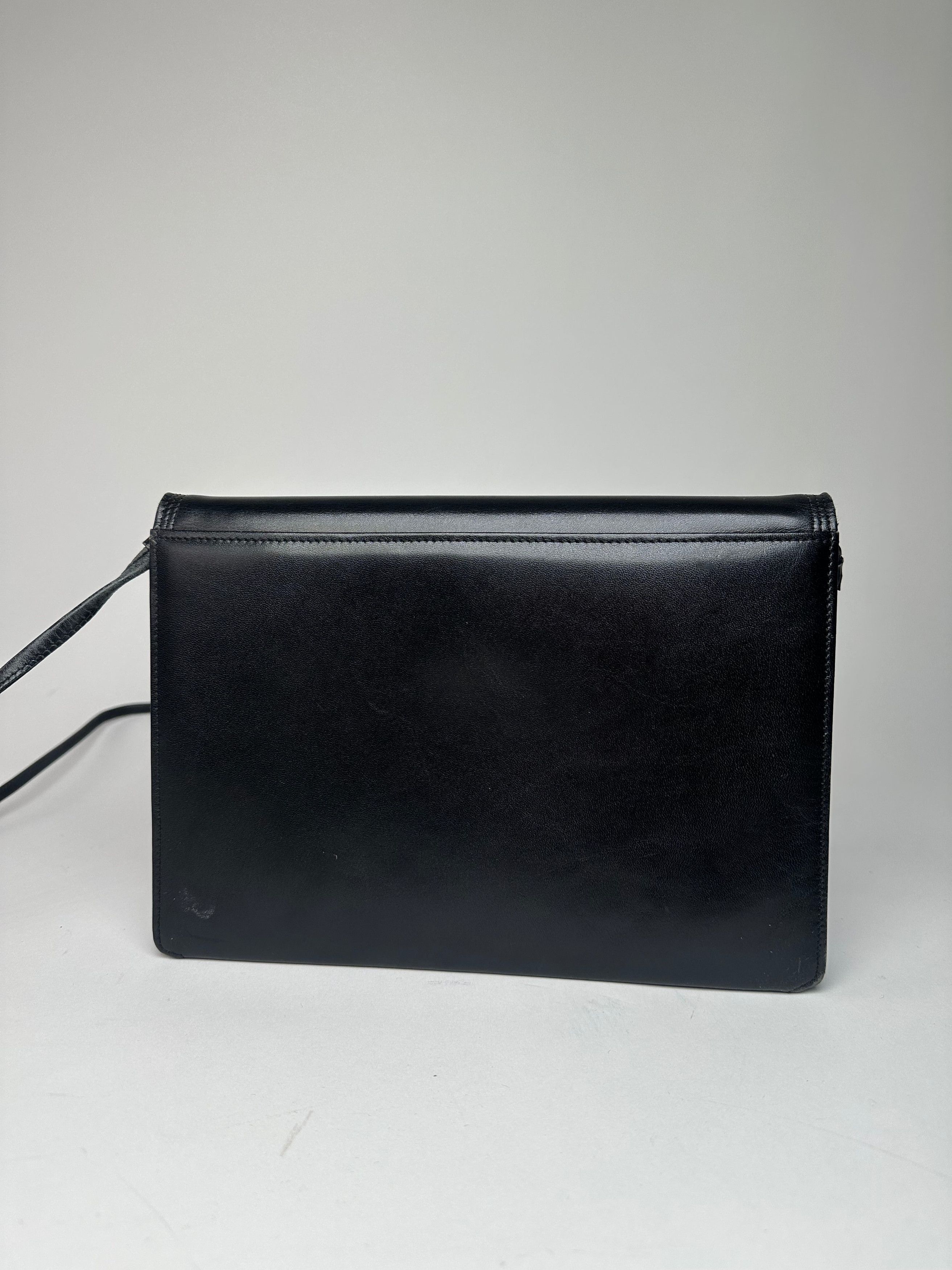 Givenchy Vintage Leather Crossbody Bag Black Size ONE SIZE - 5 Thumbnail