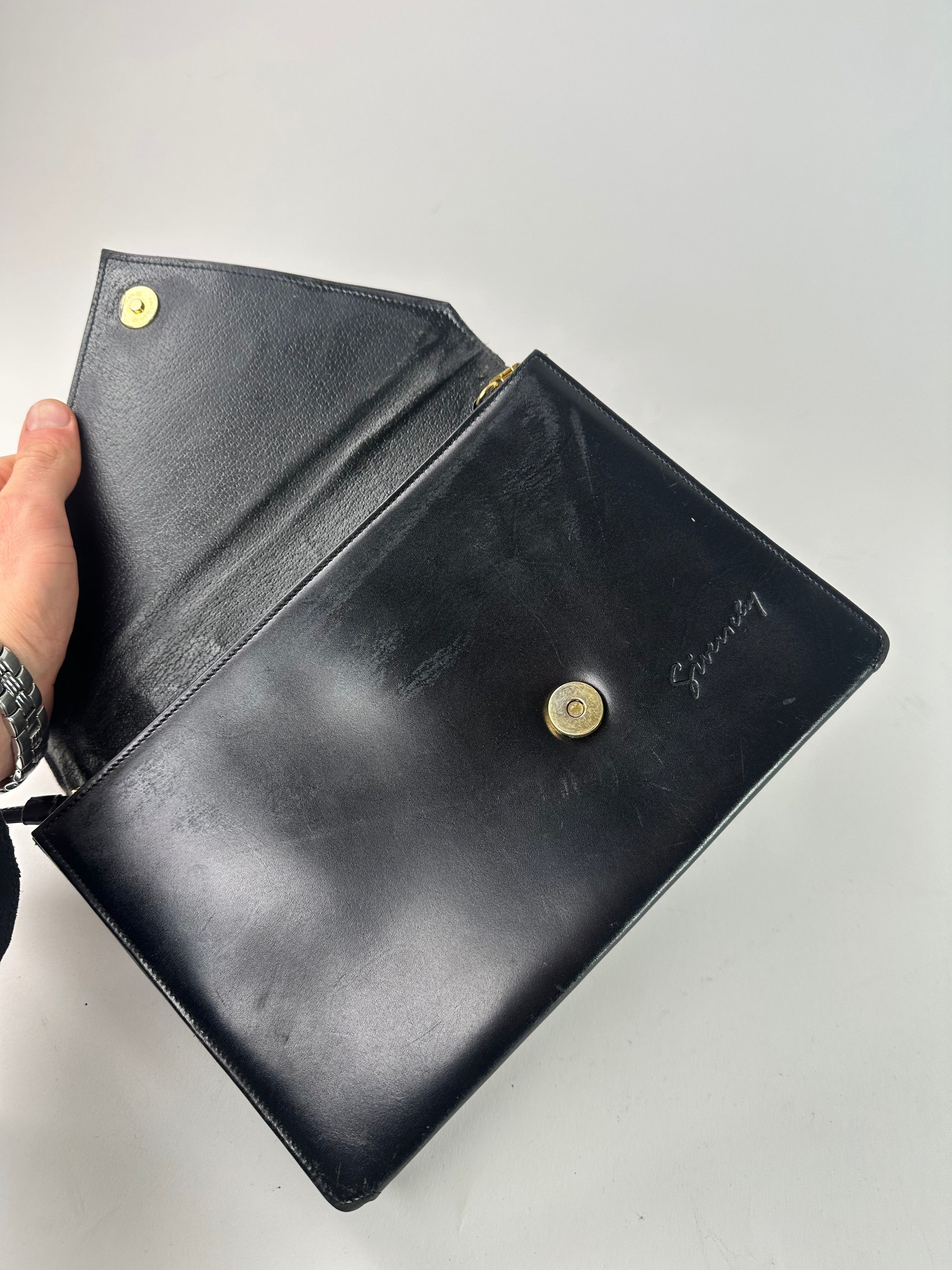Givenchy Vintage Leather Crossbody Bag Black Size ONE SIZE - 9 Thumbnail