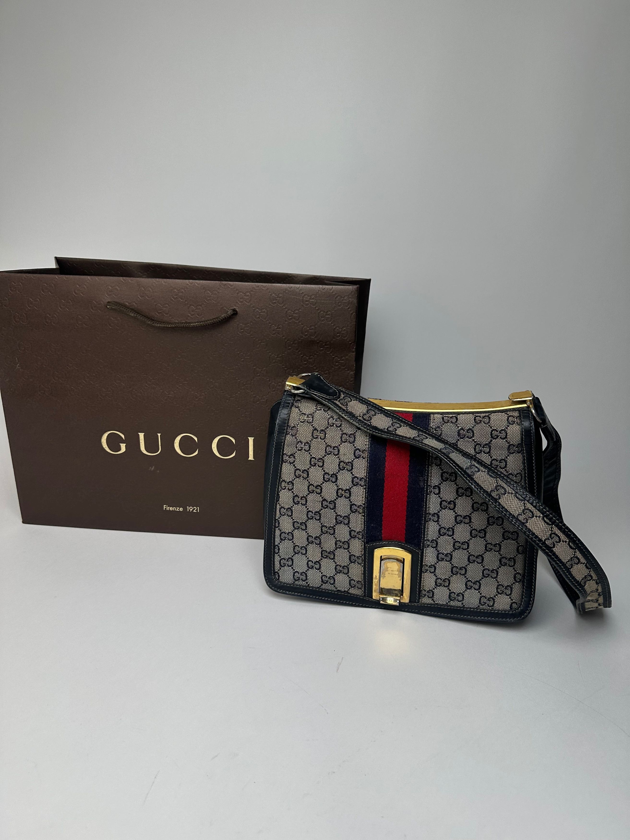 Gucci Vintage 80s Monogram Shoulder Bag Navy Grey Size ONE SIZE - 15 Thumbnail